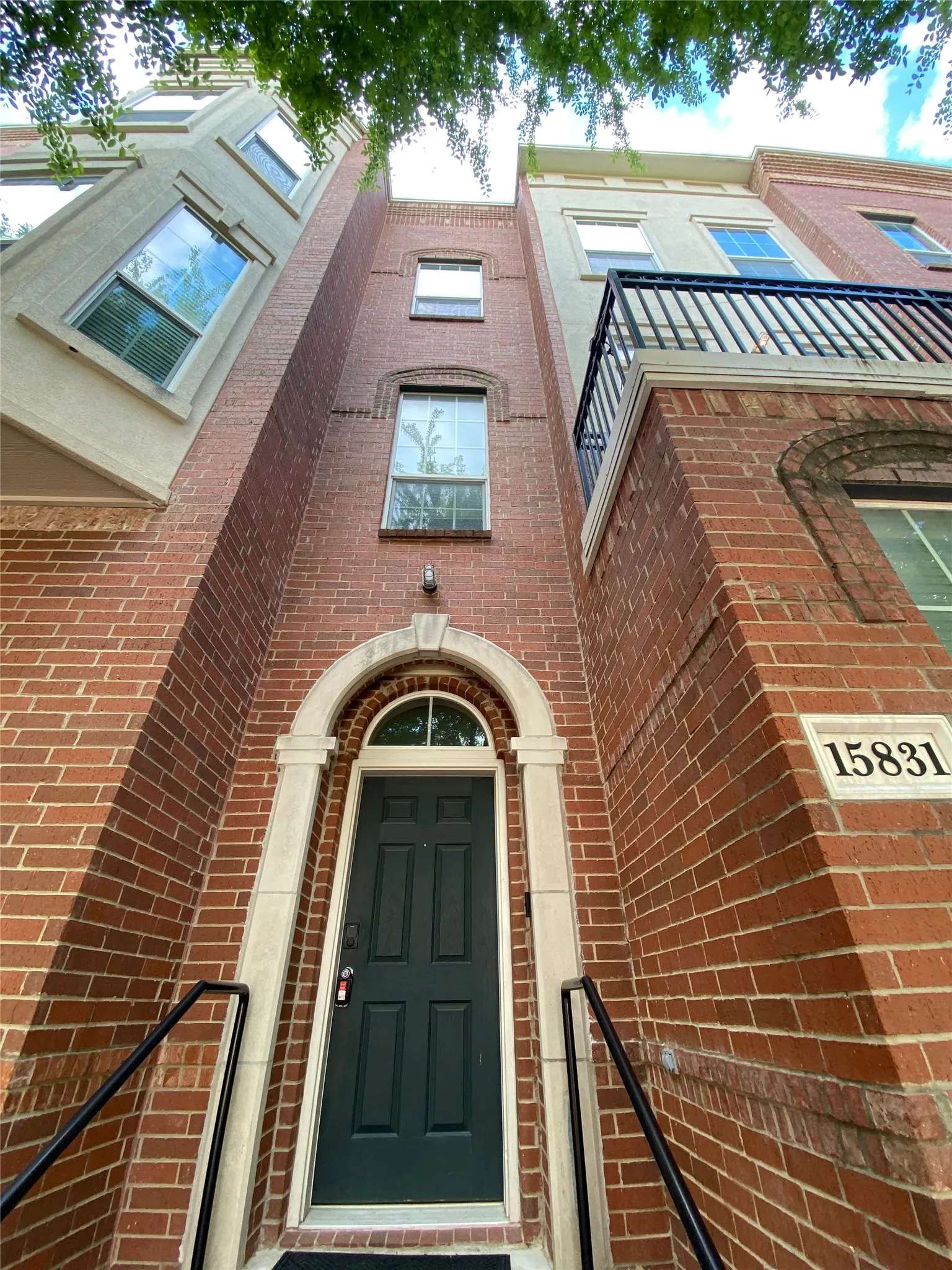 Condominium For Rent in Dallas County , 15831 Breedlove Place 118, Addison, Texas 75001, 2 Bedroom, 3 Bathroom, 2 Garage spaces, 2,028 Sqft, built in 2007, mls#21361683, Real Estate Agent in Addison, Homes For Rent in Dallas county, Homes For Rent in Addison, Realtor in Addison Texas, Real Estate Brokerage Independent Realty Texas, Luminita Cordes Realtor