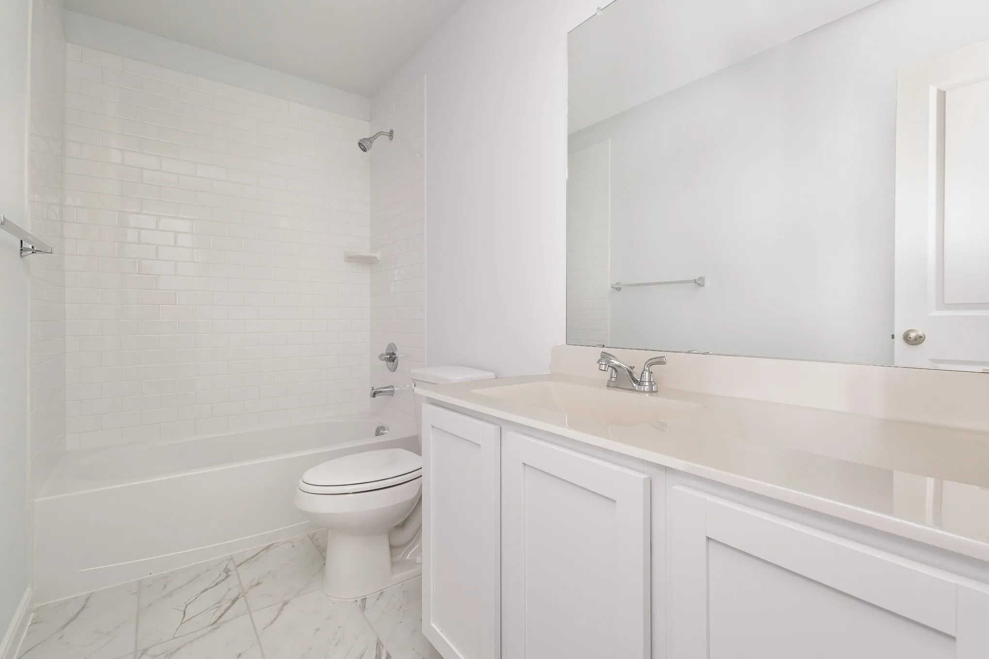 Single Family Residence For Sale in Kaufman County , 2202 Bridgeport Street, Forney, Texas 75126, 5 Bedroom, 4 Bathroom, 2 Garage spaces, 2,820 Sqft, built in 2024, mls#21357702, Real Estate Agent in Forney, Homes For Sale in Kaufman county, Homes For Sale in Forney, Realtor in Forney Texas, Real Estate Brokerage Independent Realty Texas, Luminita Cordes Realtor