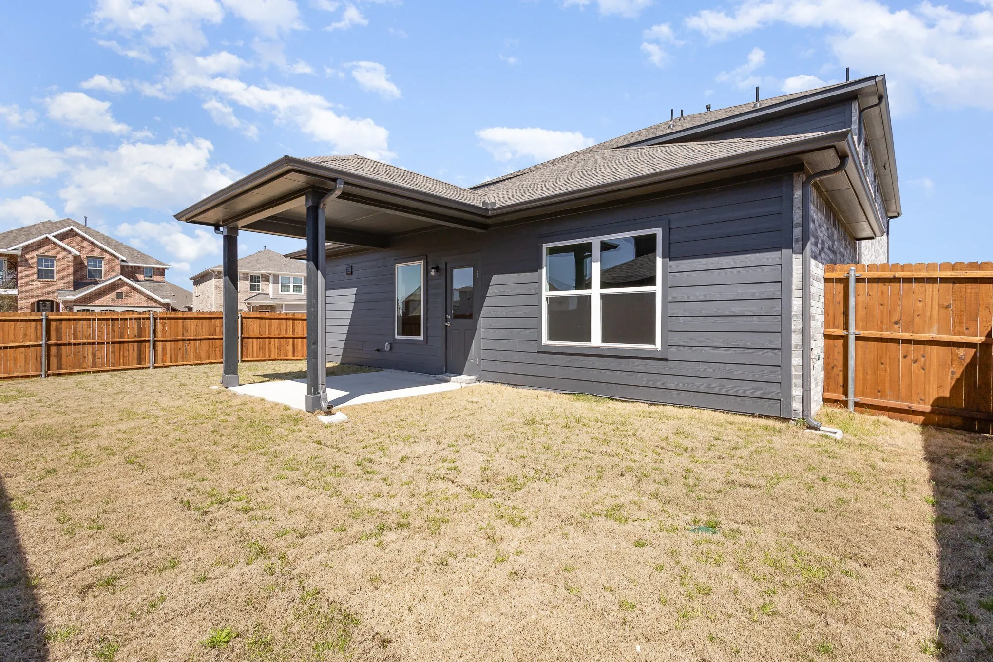Single Family Residence For Sale in Kaufman County , 2202 Bridgeport Street, Forney, Texas 75126, 5 Bedroom, 4 Bathroom, 2 Garage spaces, 2,820 Sqft, built in 2024, mls#21357702, Real Estate Agent in Forney, Homes For Sale in Kaufman county, Homes For Sale in Forney, Realtor in Forney Texas, Real Estate Brokerage Independent Realty Texas, Luminita Cordes Realtor