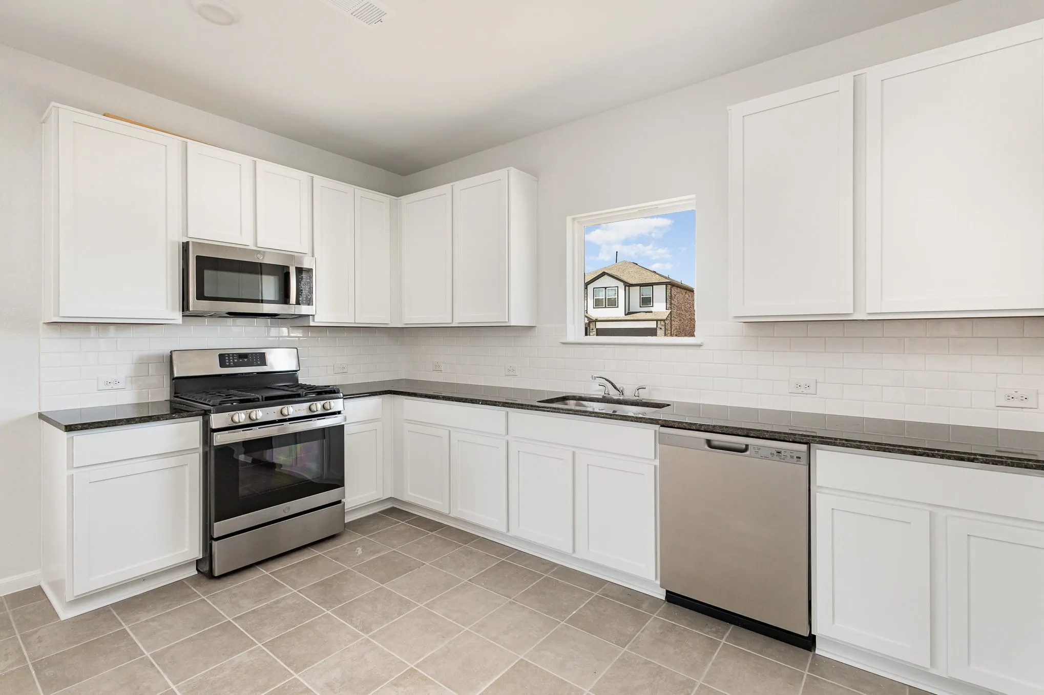 Single Family Residence For Sale in Kaufman County , 2202 Bridgeport Street, Forney, Texas 75126, 5 Bedroom, 4 Bathroom, 2 Garage spaces, 2,820 Sqft, built in 2024, mls#21357702, Real Estate Agent in Forney, Homes For Sale in Kaufman county, Homes For Sale in Forney, Realtor in Forney Texas, Real Estate Brokerage Independent Realty Texas, Luminita Cordes Realtor