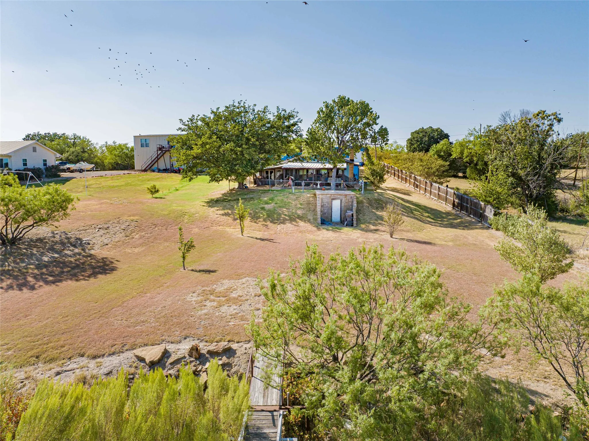 Single Family Residence For Sale in Stephens County , 356 County Road 221, Breckenridge, Texas 76424, 4 Bedroom, 2 Bathroom, 4 Garage spaces, 1,750 Sqft, built in 1968, mls#21360029, Real Estate Agent in Breckenridge, Homes For Sale in Stephens county, Homes For Sale in Breckenridge, Realtor in Breckenridge Texas, Real Estate Brokerage Independent Realty Texas, Luminita Cordes Realtor