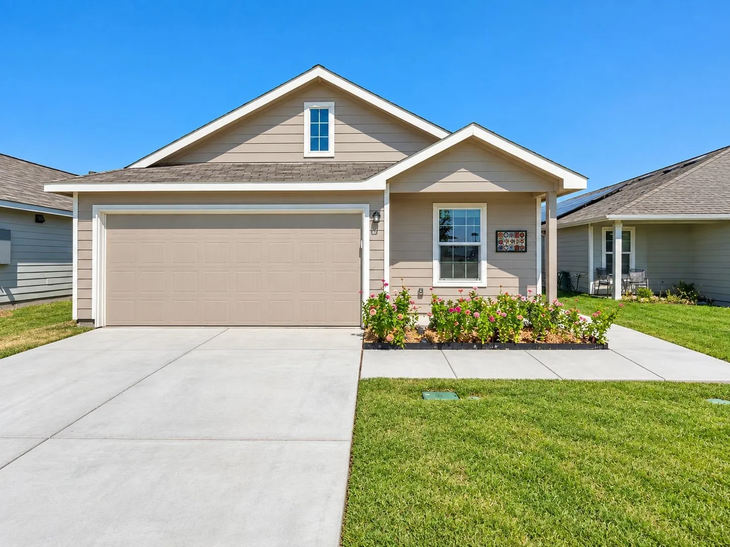 Single Family Residence For Sale in Kaufman County , 4416 Culrin Way, Forney, Texas 75126, 2 Bedroom, 1 Bathroom, 2 Garage spaces, 982 Sqft, built in 2020, mls#21361695, Real Estate Agent in Forney, Homes For Sale in Kaufman county, Homes For Sale in Forney, Realtor in Forney Texas, Real Estate Brokerage Independent Realty Texas, Luminita Cordes Realtor