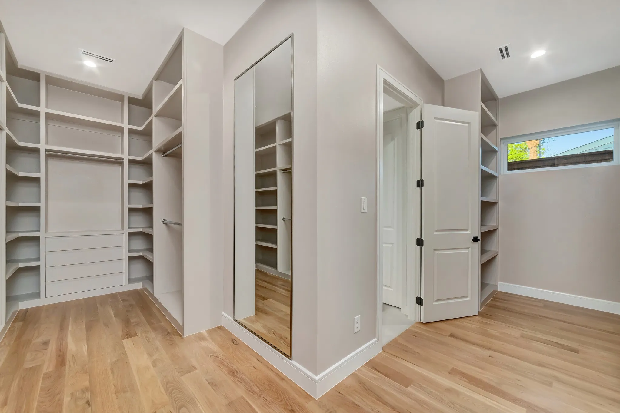 Single Family Residence For Sale in Dallas County , 3667 Ingleside Drive, Dallas, Texas 75229, 6 Bedroom, 6 Bathroom, 2 Garage spaces, 5,033 Sqft, built in 2026, mls#21361635, Real Estate Agent in Dallas, Homes For Sale in Dallas county, Homes For Sale in Dallas, Realtor in Dallas Texas, Real Estate Brokerage Independent Realty Texas, Luminita Cordes Realtor