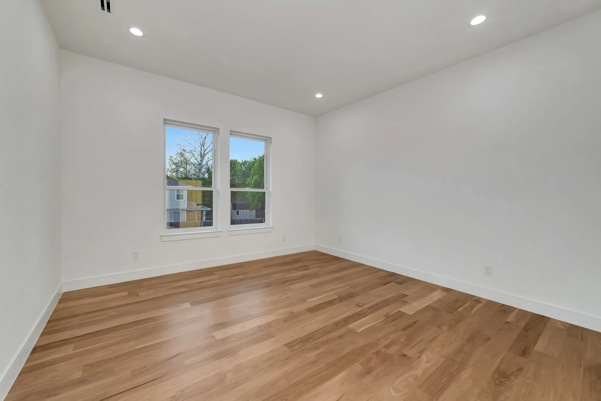 Single Family Residence For Sale in Dallas County , 3667 Ingleside Drive, Dallas, Texas 75229, 6 Bedroom, 6 Bathroom, 2 Garage spaces, 5,033 Sqft, built in 2026, mls#21361635, Real Estate Agent in Dallas, Homes For Sale in Dallas county, Homes For Sale in Dallas, Realtor in Dallas Texas, Real Estate Brokerage Independent Realty Texas, Luminita Cordes Realtor