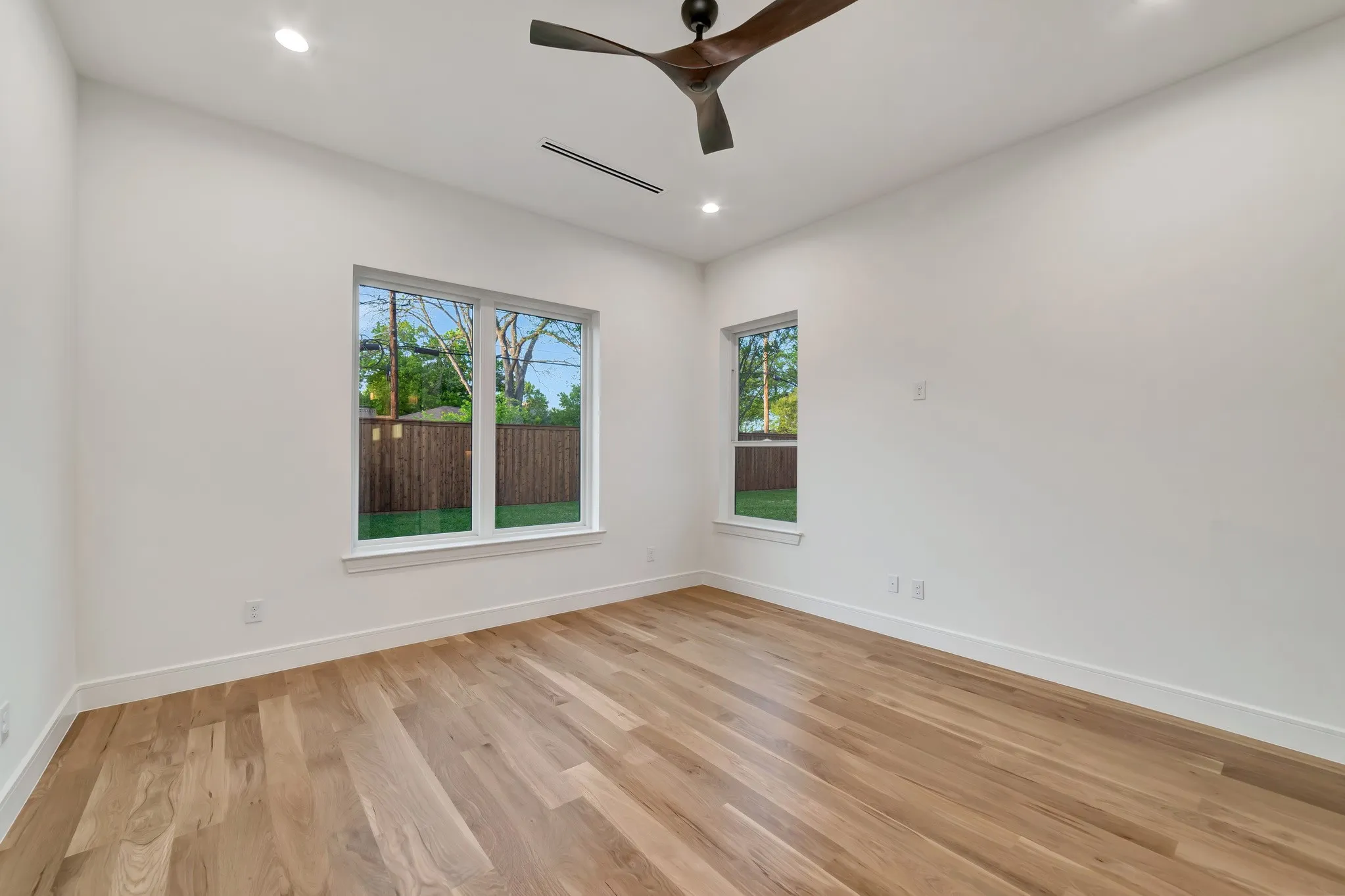 Single Family Residence For Sale in Dallas County , 3667 Ingleside Drive, Dallas, Texas 75229, 6 Bedroom, 6 Bathroom, 2 Garage spaces, 5,033 Sqft, built in 2026, mls#21361635, Real Estate Agent in Dallas, Homes For Sale in Dallas county, Homes For Sale in Dallas, Realtor in Dallas Texas, Real Estate Brokerage Independent Realty Texas, Luminita Cordes Realtor