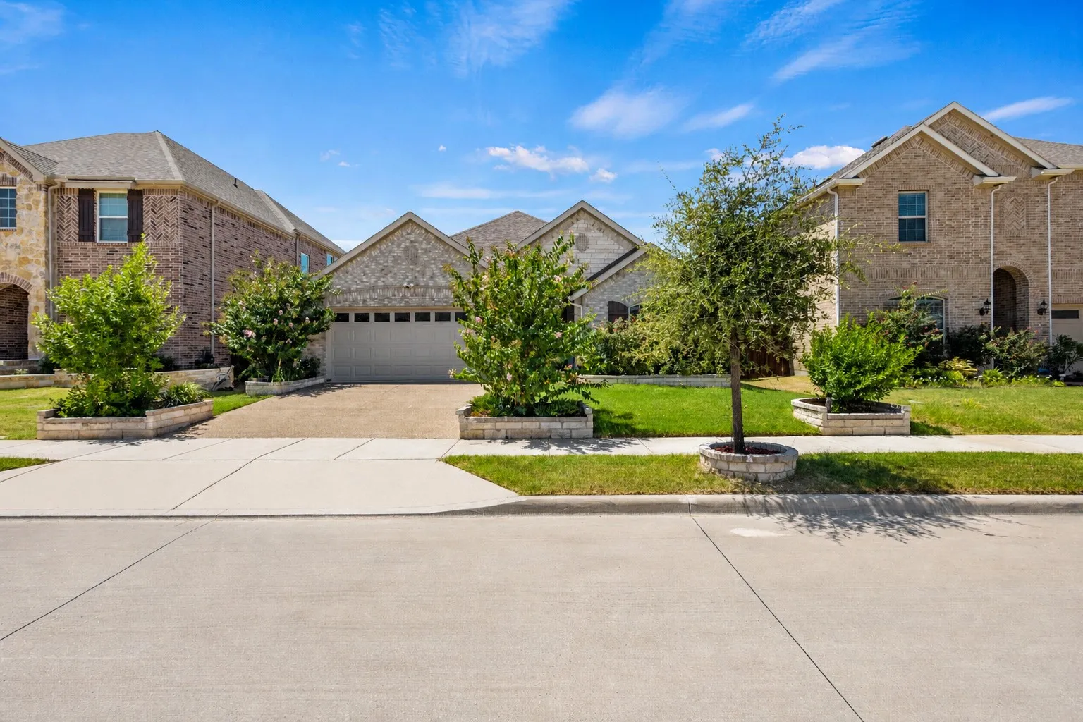 Single Family Residence For Rent in Collin County , 2022 Saints Row, Wylie, Texas 75098, 4 Bedroom, 3 Bathroom, 2 Garage spaces, 2,191 Sqft, built in 2021, mls#21361222, Real Estate Agent in Wylie, Homes For Rent in Collin county, Homes For Rent in Wylie, Realtor in Wylie Texas, Real Estate Brokerage Independent Realty Texas, Luminita Cordes Realtor