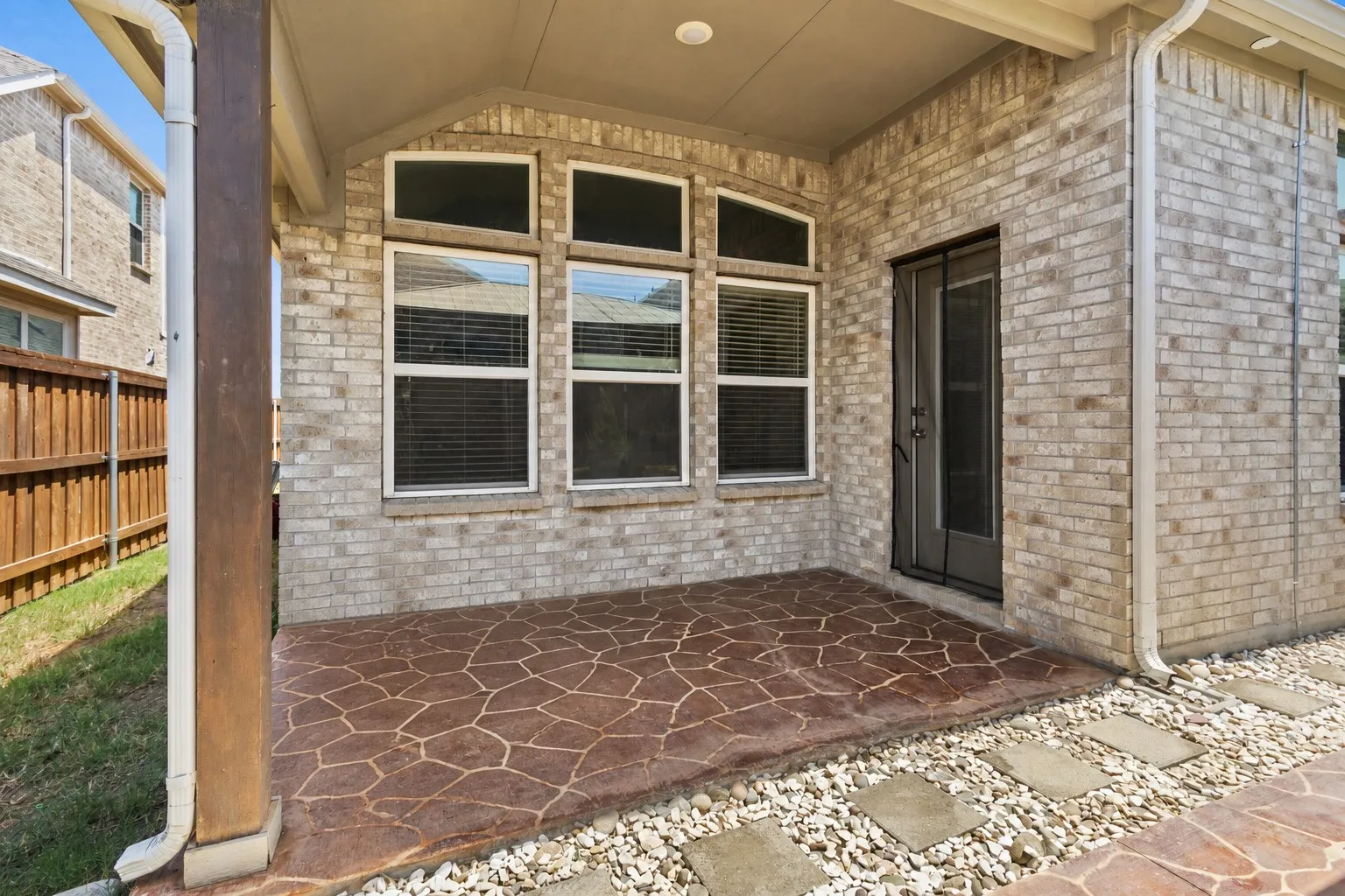 Single Family Residence For Rent in Collin County , 2022 Saints Row, Wylie, Texas 75098, 4 Bedroom, 3 Bathroom, 2 Garage spaces, 2,191 Sqft, built in 2021, mls#21361222, Real Estate Agent in Wylie, Homes For Rent in Collin county, Homes For Rent in Wylie, Realtor in Wylie Texas, Real Estate Brokerage Independent Realty Texas, Luminita Cordes Realtor