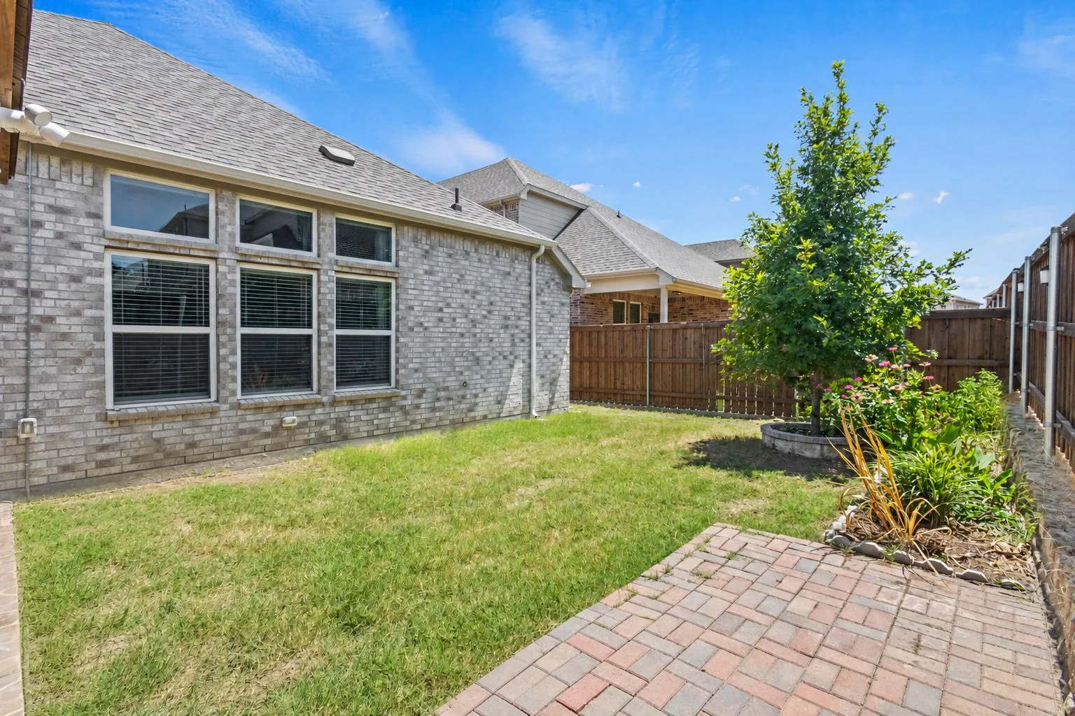 Single Family Residence For Rent in Collin County , 2022 Saints Row, Wylie, Texas 75098, 4 Bedroom, 3 Bathroom, 2 Garage spaces, 2,191 Sqft, built in 2021, mls#21361222, Real Estate Agent in Wylie, Homes For Rent in Collin county, Homes For Rent in Wylie, Realtor in Wylie Texas, Real Estate Brokerage Independent Realty Texas, Luminita Cordes Realtor