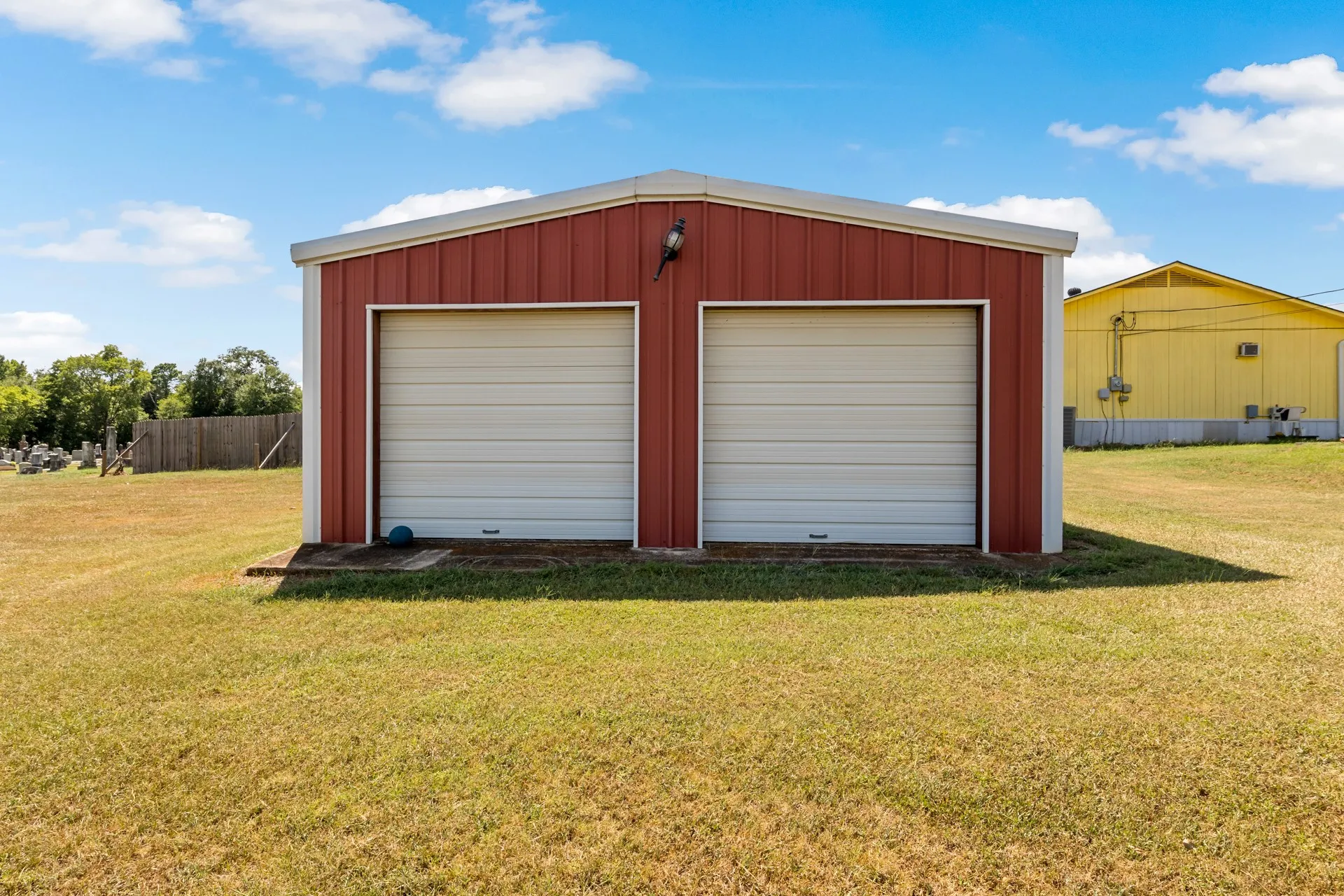 Single Family Residence For Sale in Cass County , 717 E FIRST Street, Hughes Springs, Texas 75656, 4 Bedroom, 2 Bathroom, Garage spaces, 3,034 Sqft, built in 1960, mls#21361688, Real Estate Agent in Hughes Springs, Homes For Sale in Cass county, Homes For Sale in Hughes Springs, Realtor in Hughes Springs Texas, Real Estate Brokerage Independent Realty Texas, Luminita Cordes Realtor