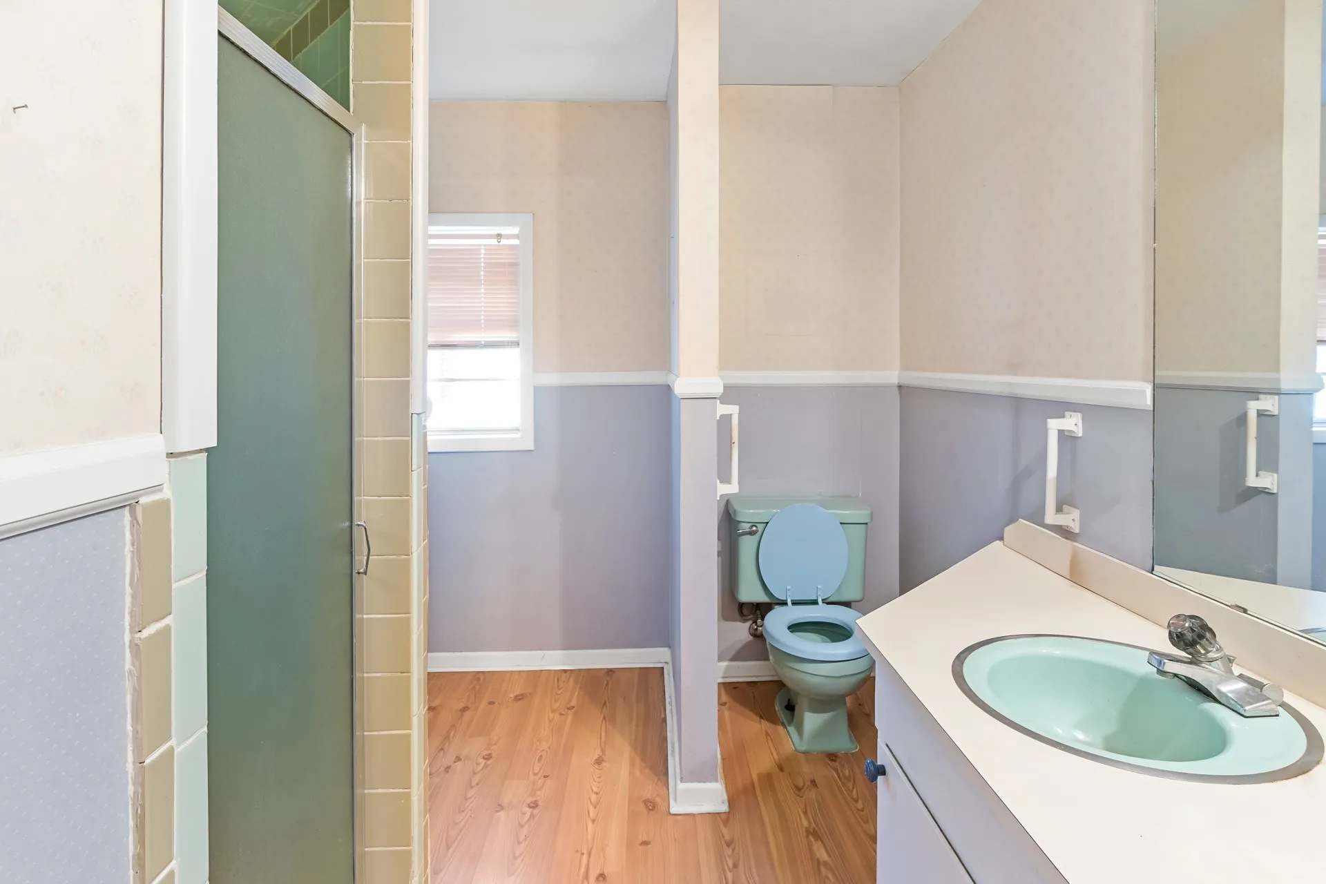 Single Family Residence For Sale in Cass County , 717 E FIRST Street, Hughes Springs, Texas 75656, 4 Bedroom, 2 Bathroom, Garage spaces, 3,034 Sqft, built in 1960, mls#21361688, Real Estate Agent in Hughes Springs, Homes For Sale in Cass county, Homes For Sale in Hughes Springs, Realtor in Hughes Springs Texas, Real Estate Brokerage Independent Realty Texas, Luminita Cordes Realtor