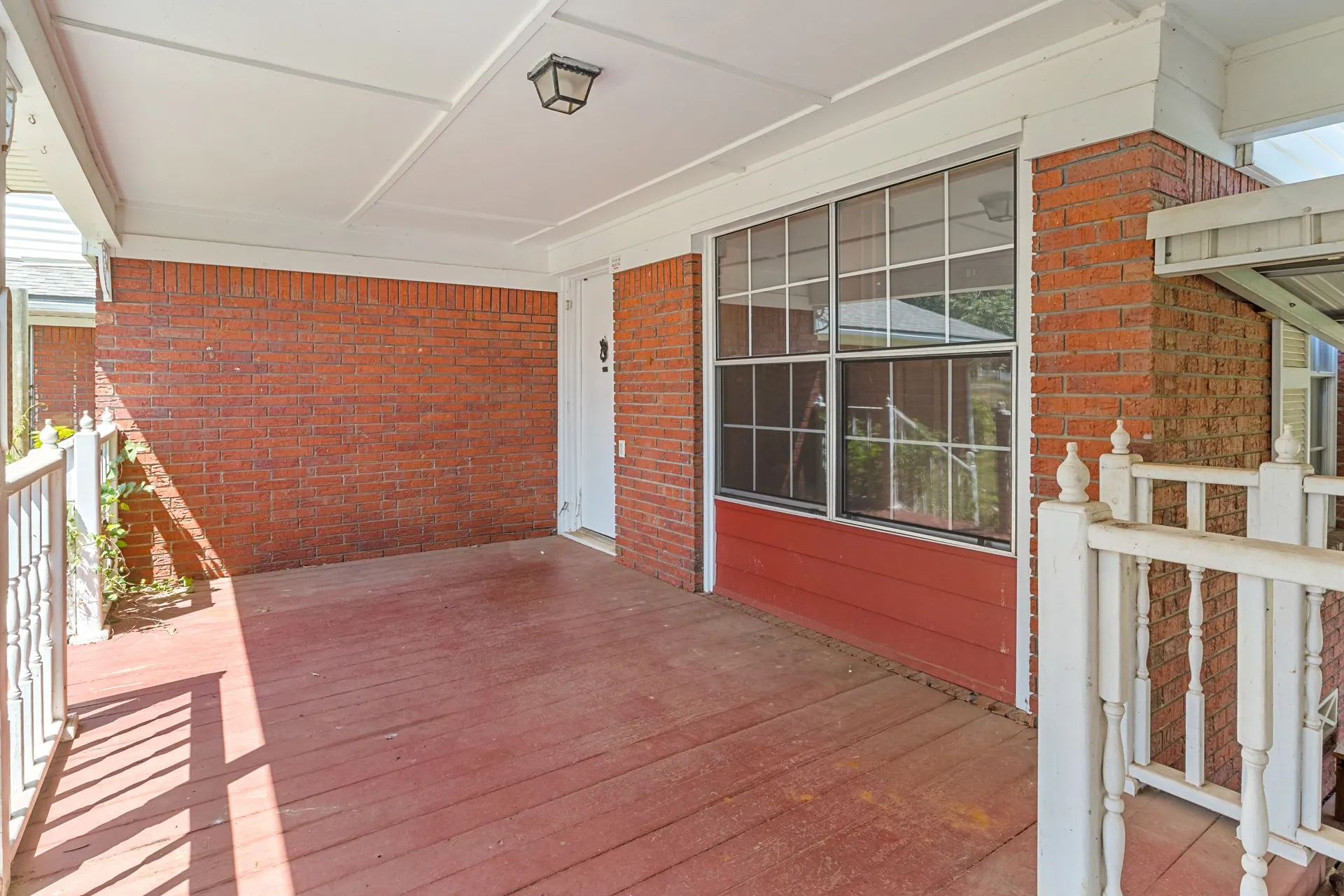 Single Family Residence For Sale in Cass County , 717 E FIRST Street, Hughes Springs, Texas 75656, 4 Bedroom, 2 Bathroom, Garage spaces, 3,034 Sqft, built in 1960, mls#21361688, Real Estate Agent in Hughes Springs, Homes For Sale in Cass county, Homes For Sale in Hughes Springs, Realtor in Hughes Springs Texas, Real Estate Brokerage Independent Realty Texas, Luminita Cordes Realtor