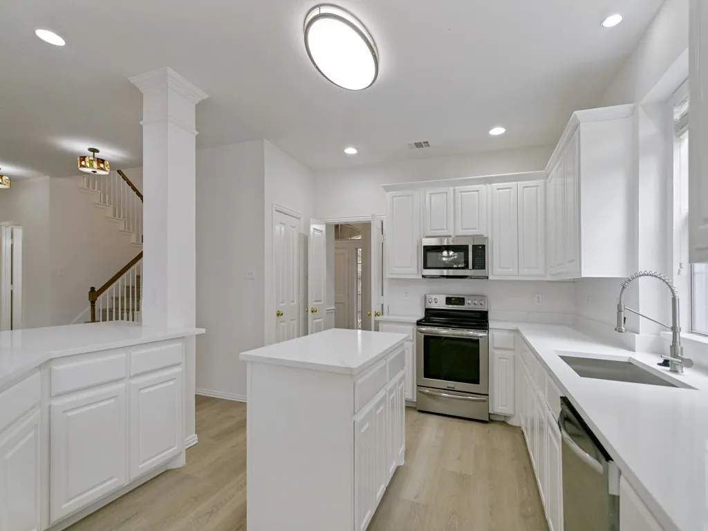 Single Family Residence For Rent in Collin County , 1408 Stillforest Drive, Allen, Texas 75002, 4 Bedroom, 4 Bathroom, 3 Garage spaces, 3,131 Sqft, built in 1999, mls#21361690, Real Estate Agent in Allen, Homes For Rent in Collin county, Homes For Rent in Allen, Realtor in Allen Texas, Real Estate Brokerage Independent Realty Texas, Luminita Cordes Realtor