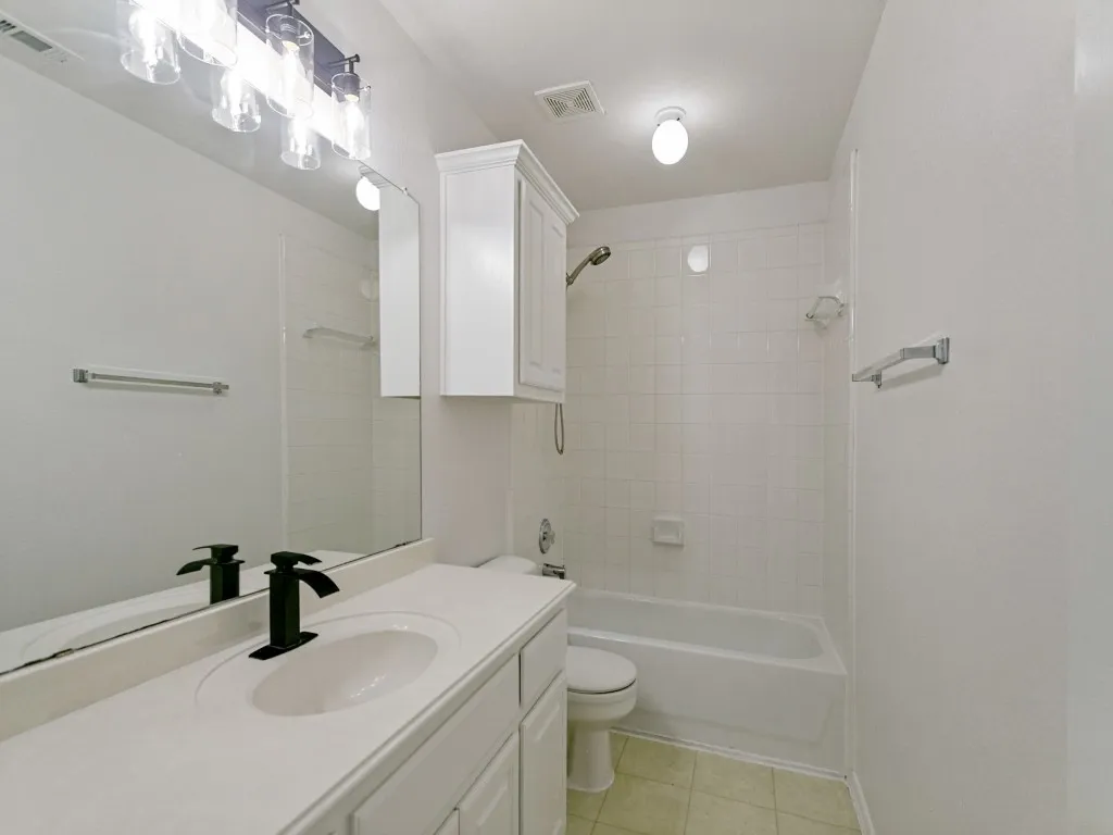 Single Family Residence For Rent in Collin County , 1408 Stillforest Drive, Allen, Texas 75002, 4 Bedroom, 4 Bathroom, 3 Garage spaces, 3,131 Sqft, built in 1999, mls#21361690, Real Estate Agent in Allen, Homes For Rent in Collin county, Homes For Rent in Allen, Realtor in Allen Texas, Real Estate Brokerage Independent Realty Texas, Luminita Cordes Realtor