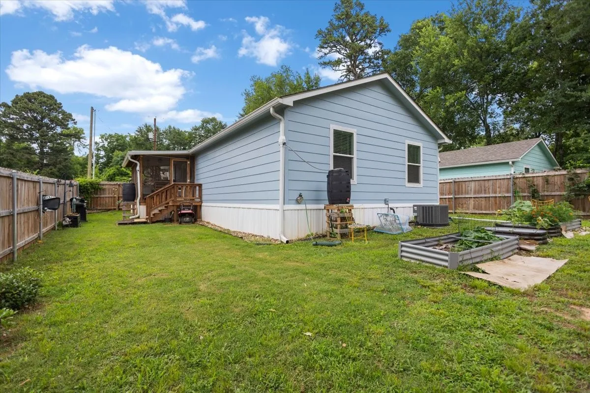 Single Family Residence For Sale in Gregg County , 215 HULL Street, Gladewater, Texas 75647, 4 Bedroom, 2 Bathroom, Garage spaces, 1,152 Sqft, built in 2024, Price $198,000, mls#21360753, Real Estate Agent in Gladewater, Homes For Sale in Gregg county, Homes For Sale in Gladewater, Realtor in Gladewater Texas, Real Estate Brokerage Independent Realty Texas, Luminita Cordes Realtor