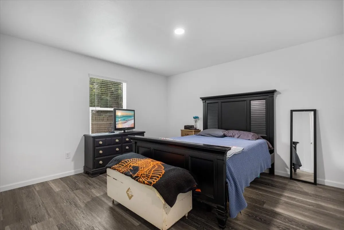 Single Family Residence For Sale in Gregg County , 215 HULL Street, Gladewater, Texas 75647, 4 Bedroom, 2 Bathroom, Garage spaces, 1,152 Sqft, built in 2024, Price $198,000, mls#21360753, Real Estate Agent in Gladewater, Homes For Sale in Gregg county, Homes For Sale in Gladewater, Realtor in Gladewater Texas, Real Estate Brokerage Independent Realty Texas, Luminita Cordes Realtor