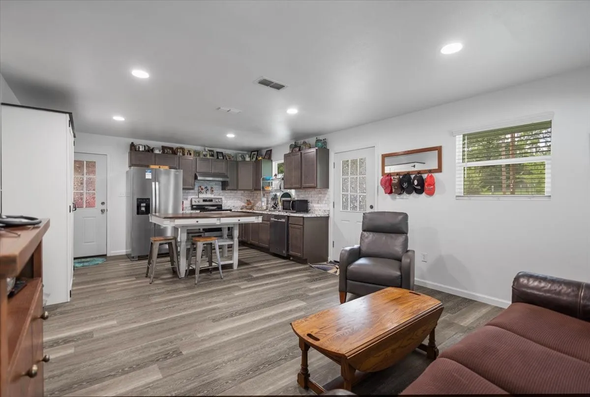Single Family Residence For Sale in Gregg County , 215 HULL Street, Gladewater, Texas 75647, 4 Bedroom, 2 Bathroom, Garage spaces, 1,152 Sqft, built in 2024, Price $198,000, mls#21360753, Real Estate Agent in Gladewater, Homes For Sale in Gregg county, Homes For Sale in Gladewater, Realtor in Gladewater Texas, Real Estate Brokerage Independent Realty Texas, Luminita Cordes Realtor