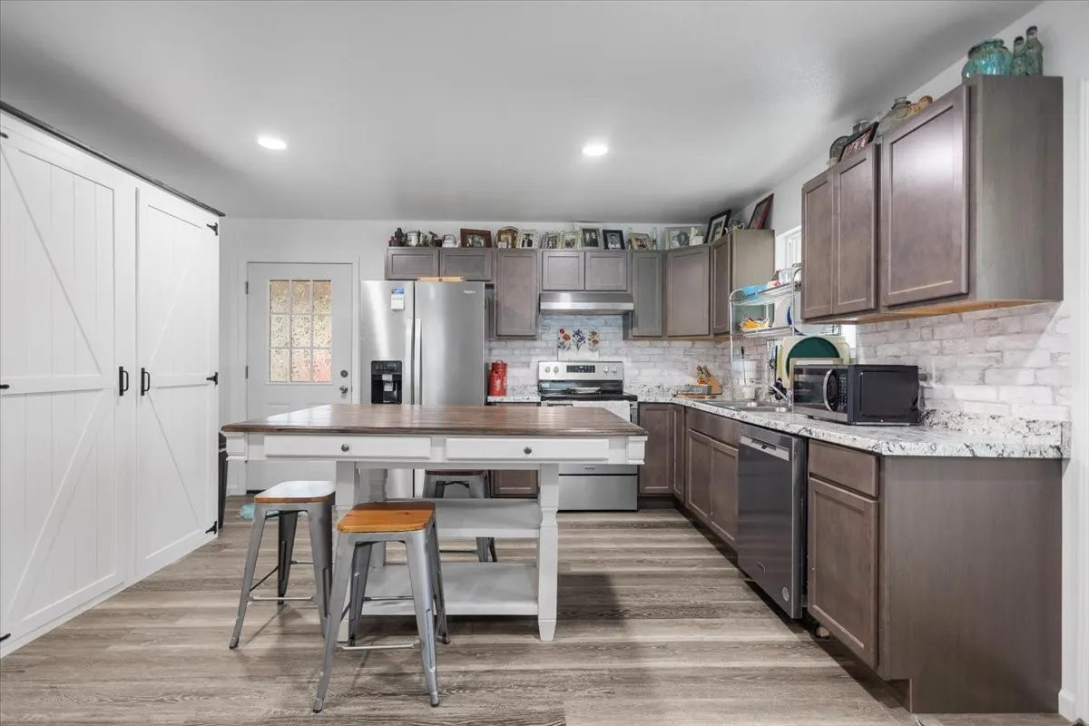 Single Family Residence For Sale in Gregg County , 215 HULL Street, Gladewater, Texas 75647, 4 Bedroom, 2 Bathroom, Garage spaces, 1,152 Sqft, built in 2024, Price $198,000, mls#21360753, Real Estate Agent in Gladewater, Homes For Sale in Gregg county, Homes For Sale in Gladewater, Realtor in Gladewater Texas, Real Estate Brokerage Independent Realty Texas, Luminita Cordes Realtor