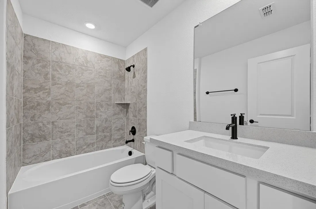 1520 Chestnut Gardens ~ Ready Now