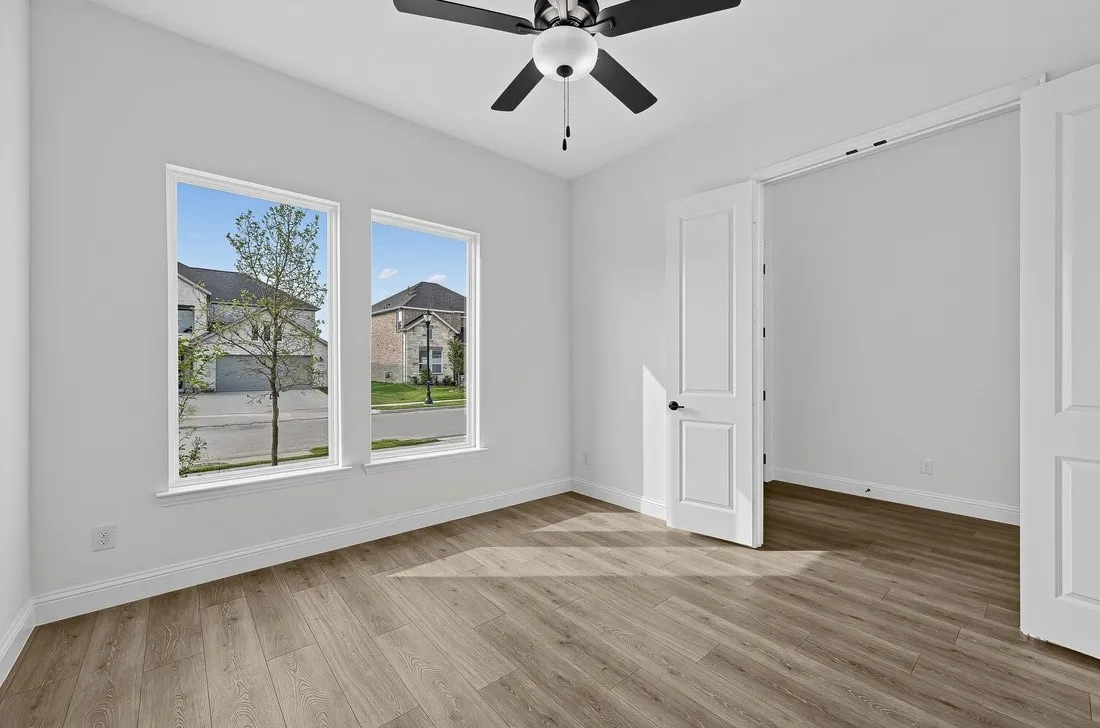 1520 Chestnut Gardens ~ Ready Now