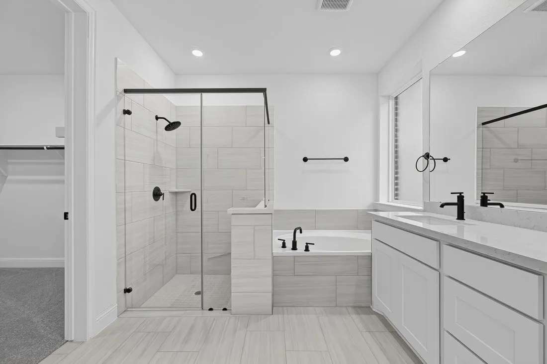 1520 Chestnut Gardens ~ Ready Now