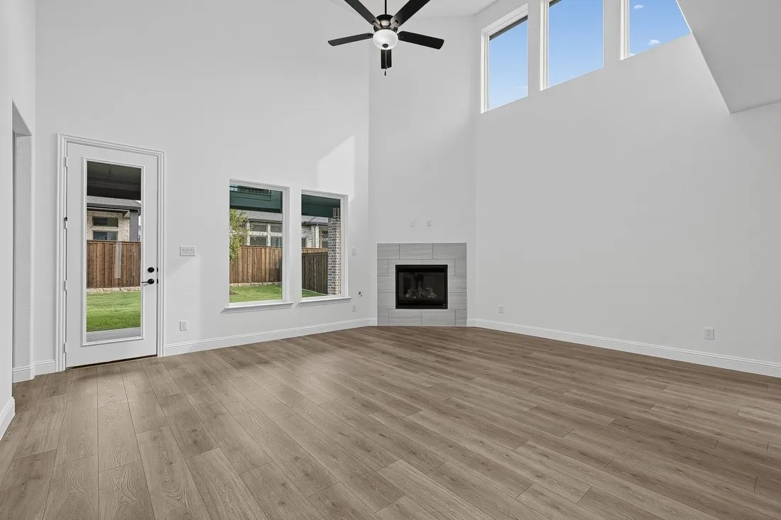 1520 Chestnut Gardens ~ Ready Now