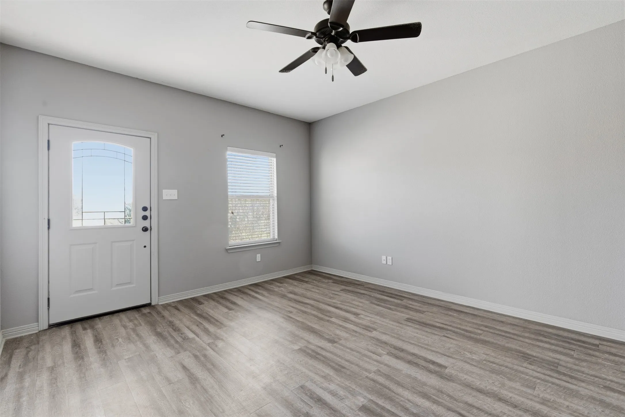 Quadruplex For Rent in Johnson County , 101 W Capps Street D, Rio Vista, Texas 76093, 3 Bedroom, 2 Bathroom, Garage spaces, 1,189 Sqft, built in 2018, mls#21361732, Real Estate Agent in Rio Vista, Homes For Rent in Johnson county, Homes For Rent in Rio Vista, Realtor in Rio Vista Texas, Real Estate Brokerage Independent Realty Texas, Luminita Cordes Realtor