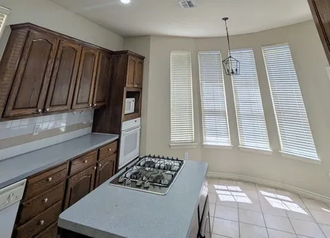 Single Family Residence For Rent in Denton County , 3101 Wareham Lane, Flower Mound, Texas 75022, 3 Bedroom, 2 Bathroom, 2 Garage spaces, 2,185 Sqft, built in 1997, mls#21360911, Real Estate Agent in Flower Mound, Homes For Rent in Denton county, Homes For Rent in Flower Mound, Realtor in Flower Mound Texas, Real Estate Brokerage Independent Realty Texas, Luminita Cordes Realtor