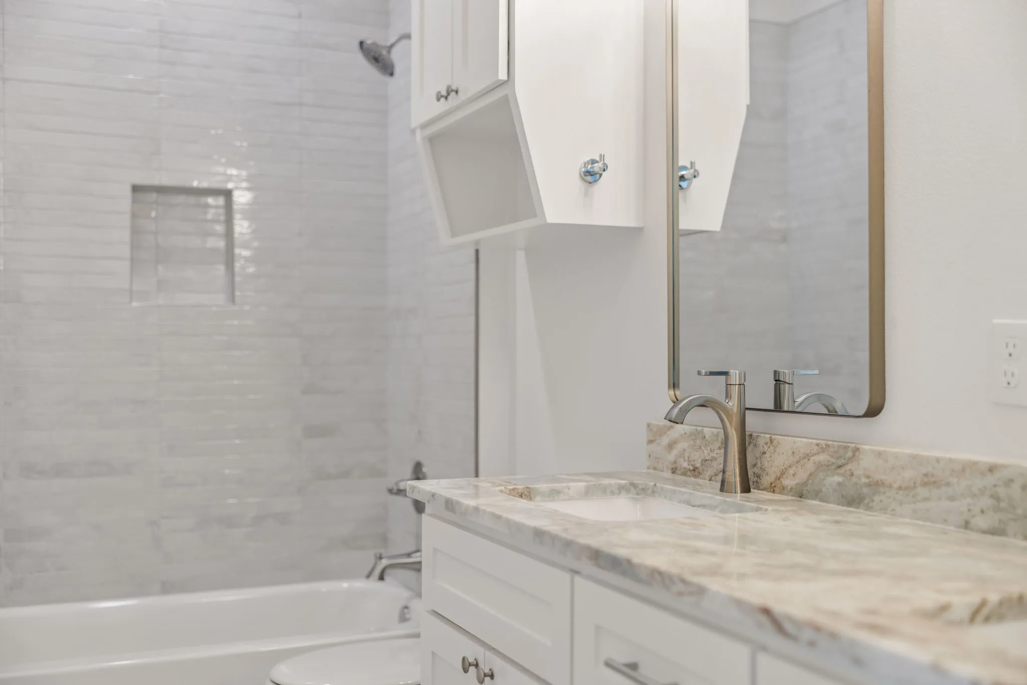 Single Family Residence For Sale in Mc Lennan County , 1345 Tahonta Drive, Hewitt, Texas 76643, 4 Bedroom, 2 Bathroom, 2 Garage spaces, 2,200 Sqft, built in 2026, mls#21361717, Real Estate Agent in Hewitt, Homes For Sale in Mc Lennan county, Homes For Sale in Hewitt, Realtor in Hewitt Texas, Real Estate Brokerage Independent Realty Texas, Luminita Cordes Realtor