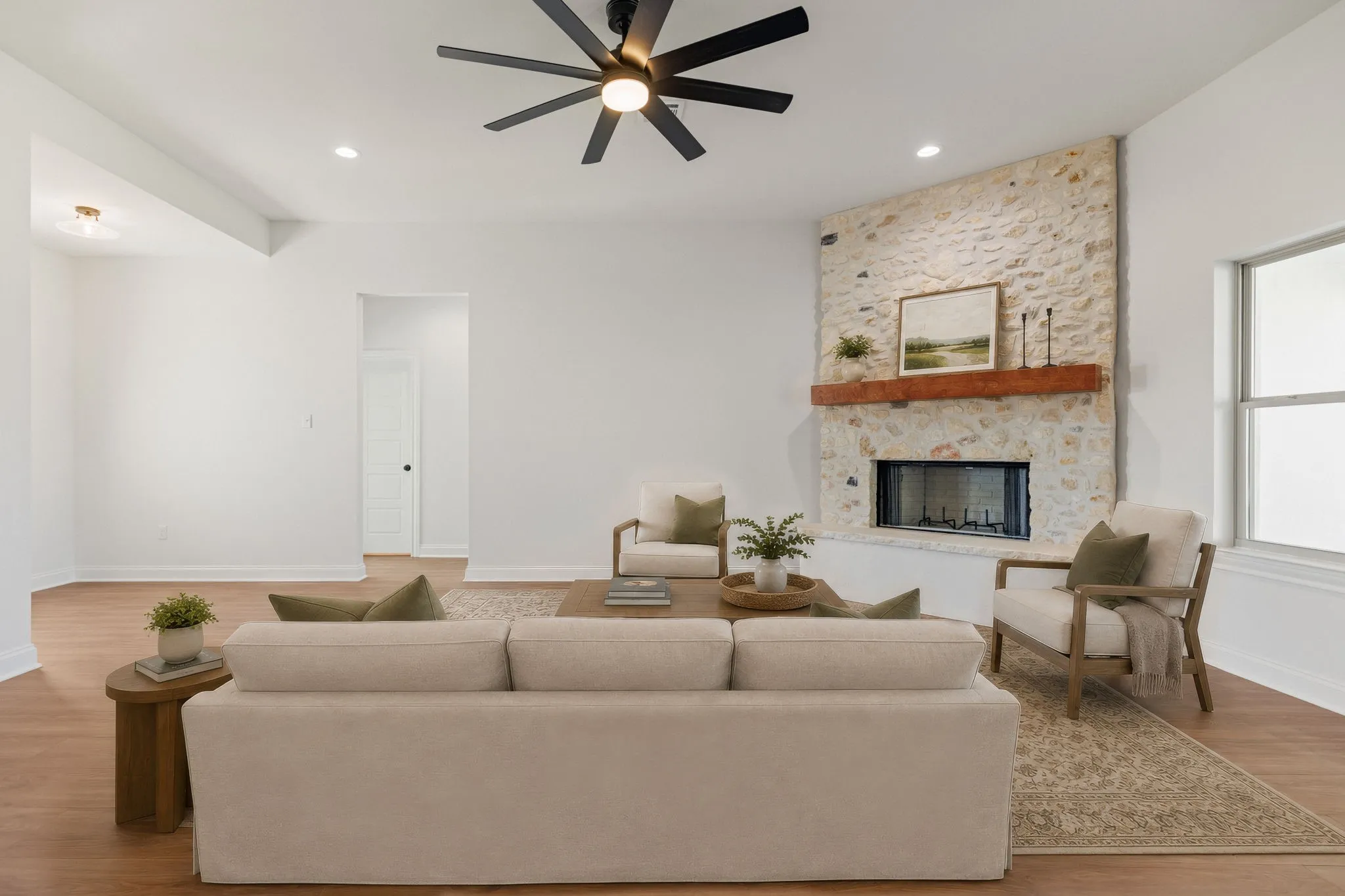 This room is Virtually Staged for visual purposes.