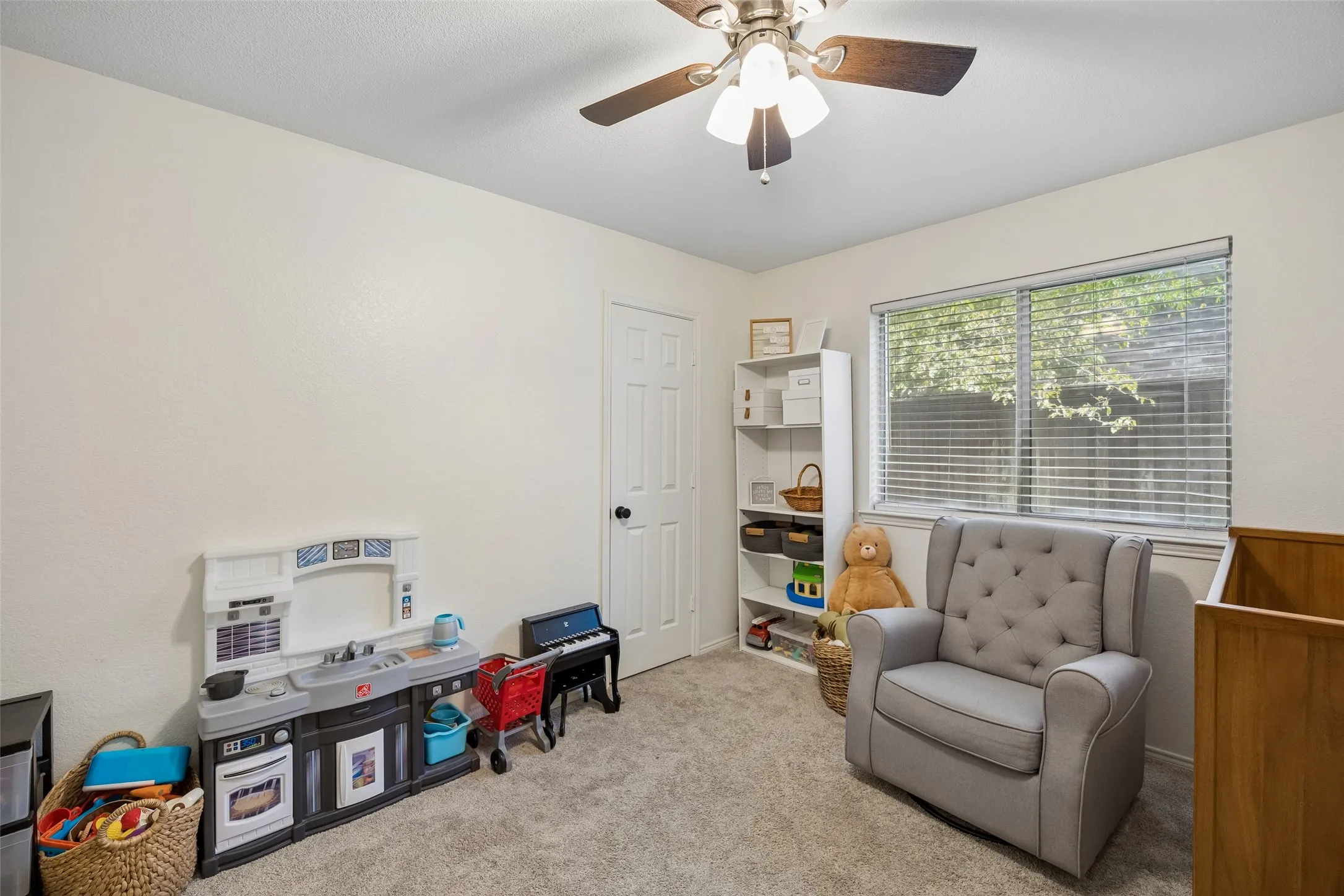 Single Family Residence For Sale in Rockwall County , 244 Mulberry Lane, Rockwall, Texas 75032, 3 Bedroom, 2 Bathroom, 2 Garage spaces, 1,322 Sqft, built in 1999, mls#21361731, Real Estate Agent in Rockwall, Homes For Sale in Rockwall county, Homes For Sale in Rockwall, Realtor in Rockwall Texas, Real Estate Brokerage Independent Realty Texas, Luminita Cordes Realtor