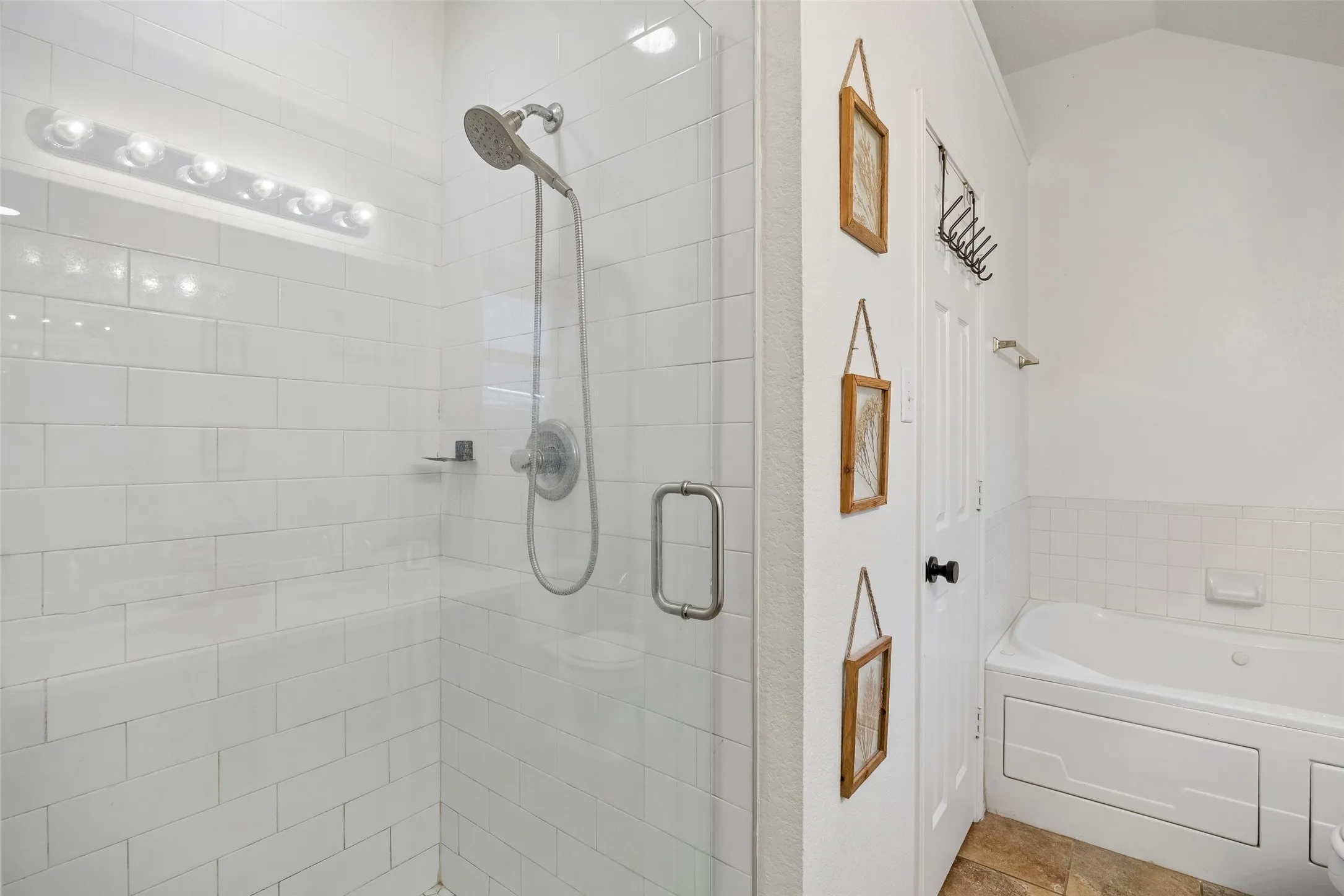 Single Family Residence For Sale in Rockwall County , 244 Mulberry Lane, Rockwall, Texas 75032, 3 Bedroom, 2 Bathroom, 2 Garage spaces, 1,322 Sqft, built in 1999, mls#21361731, Real Estate Agent in Rockwall, Homes For Sale in Rockwall county, Homes For Sale in Rockwall, Realtor in Rockwall Texas, Real Estate Brokerage Independent Realty Texas, Luminita Cordes Realtor