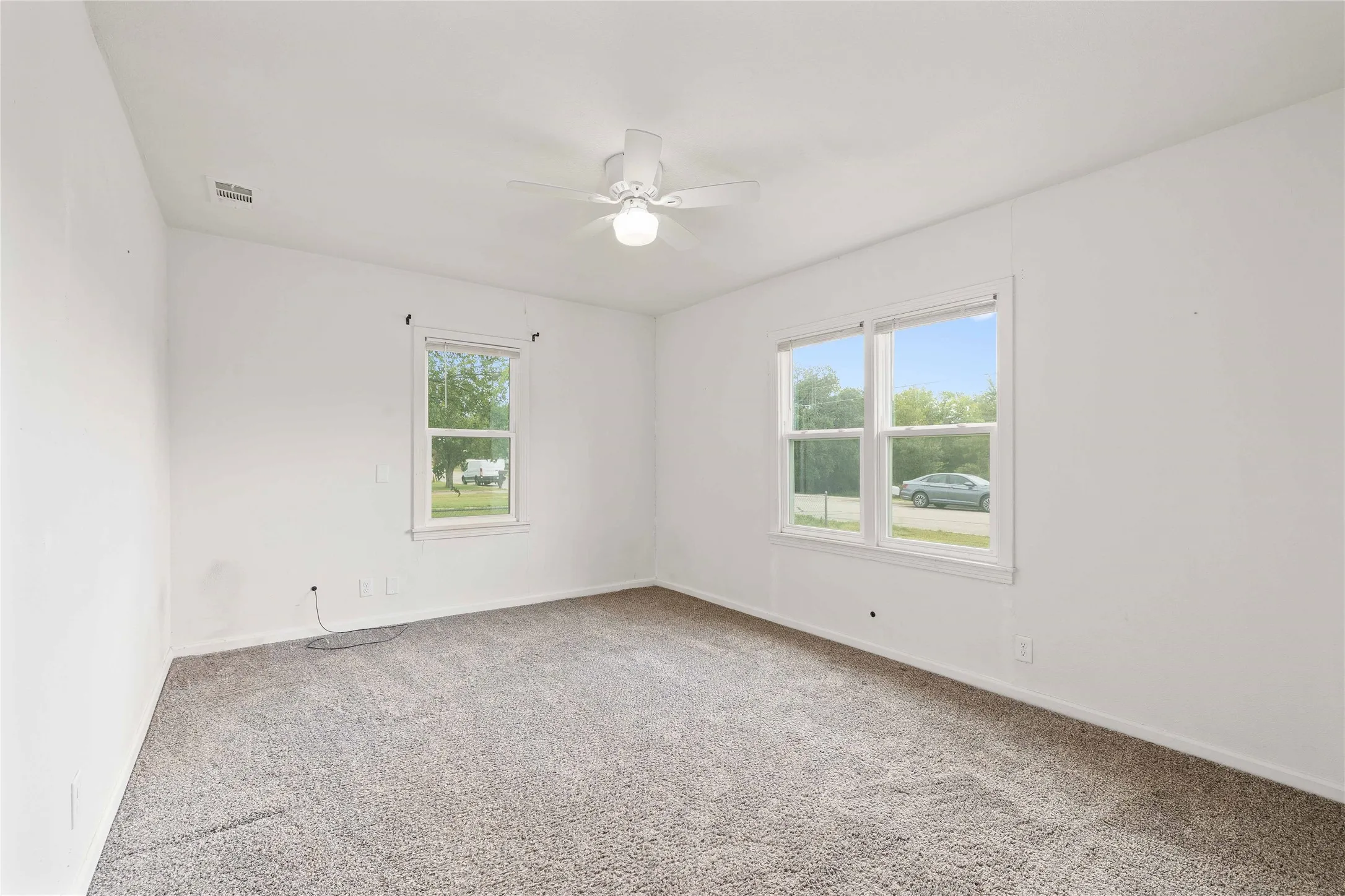 Single Family Residence For Rent in Brown County , 204 Northline Drive, Early, Texas 76802, 3 Bedroom, 2 Bathroom, Garage spaces, 1,288 Sqft, built in 0, mls#21361721, Real Estate Agent in Early, Homes For Rent in Brown county, Homes For Rent in Early, Realtor in Early Texas, Real Estate Brokerage Independent Realty Texas, Luminita Cordes Realtor