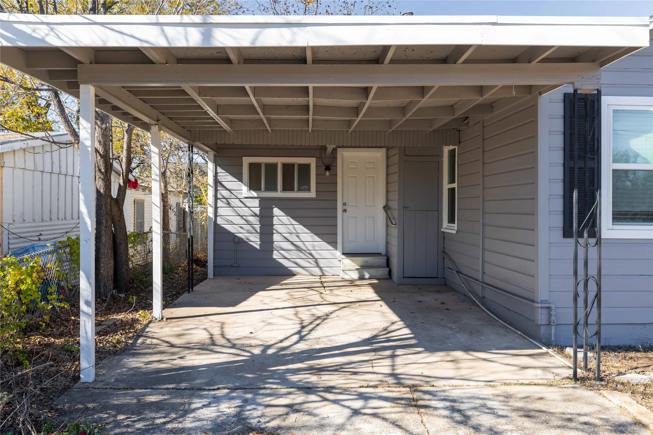 Single Family Residence For Rent in Brown County , 204 Northline Drive, Early, Texas 76802, 3 Bedroom, 2 Bathroom, Garage spaces, 1,288 Sqft, built in 0, mls#21361721, Real Estate Agent in Early, Homes For Rent in Brown county, Homes For Rent in Early, Realtor in Early Texas, Real Estate Brokerage Independent Realty Texas, Luminita Cordes Realtor