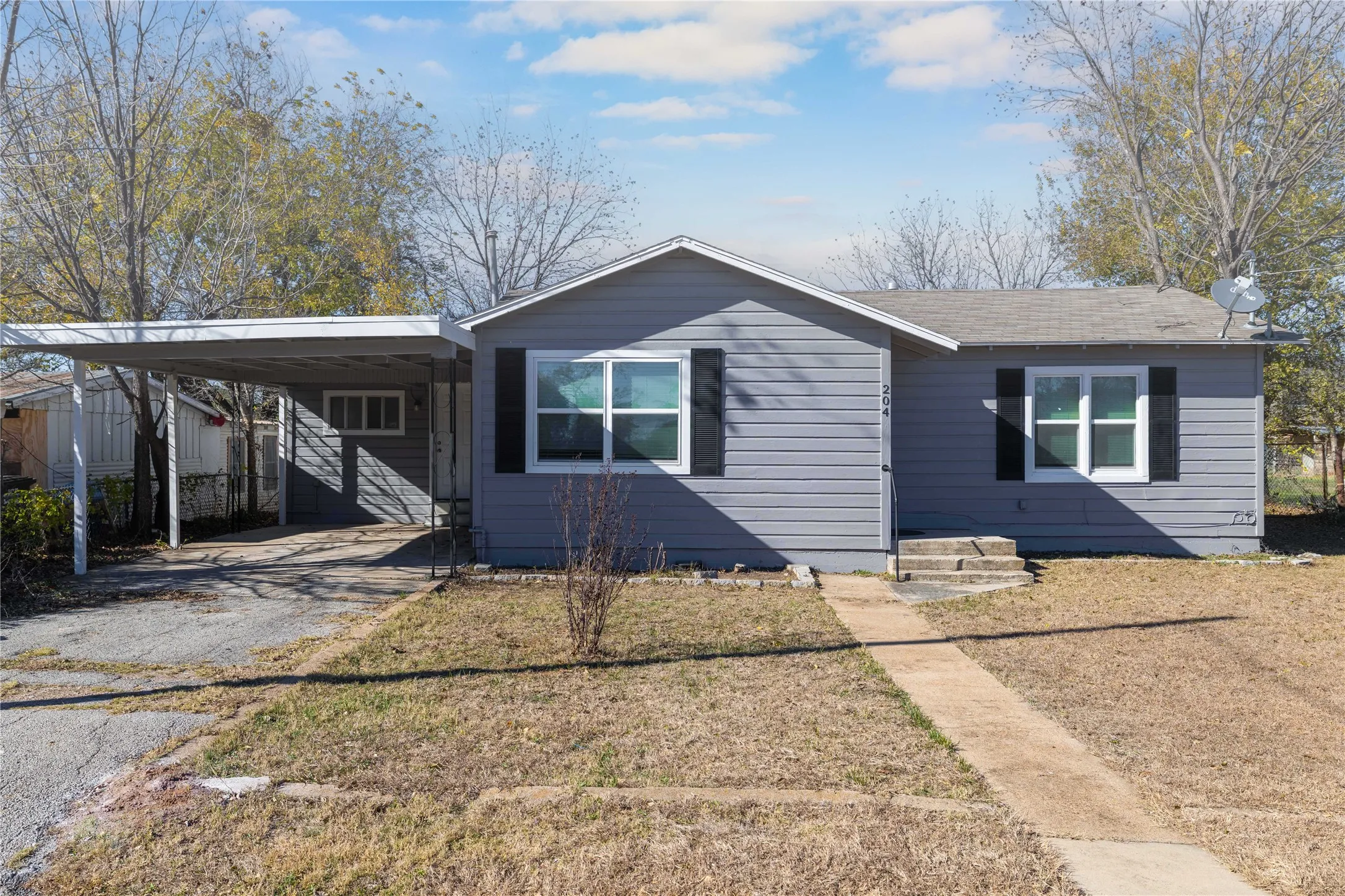 Single Family Residence For Rent in Brown County , 204 Northline Drive, Early, Texas 76802, 3 Bedroom, 2 Bathroom, Garage spaces, 1,288 Sqft, built in 0, mls#21361721, Real Estate Agent in Early, Homes For Rent in Brown county, Homes For Rent in Early, Realtor in Early Texas, Real Estate Brokerage Independent Realty Texas, Luminita Cordes Realtor