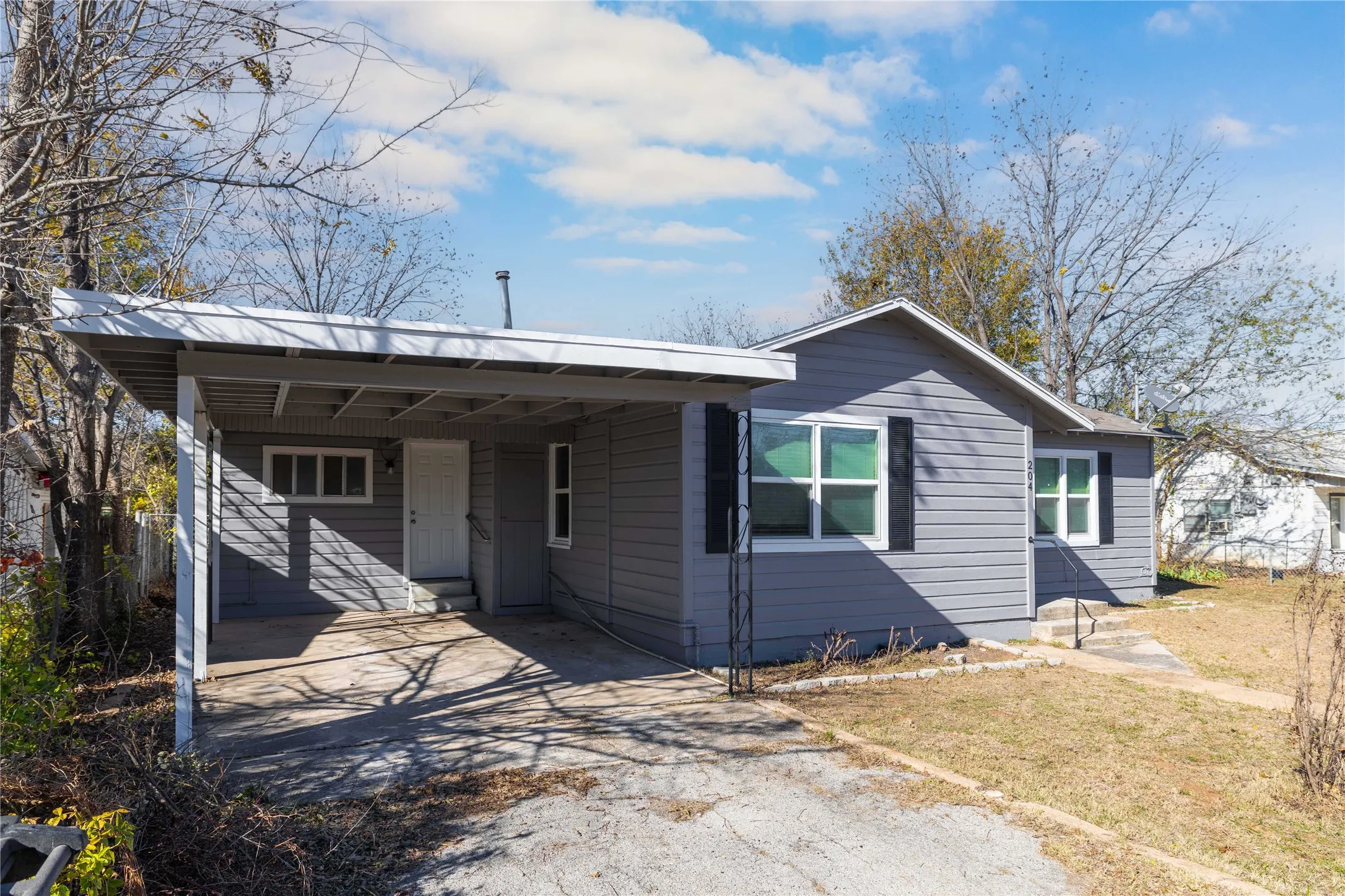 Single Family Residence For Rent in Brown County , 204 Northline Drive, Early, Texas 76802, 3 Bedroom, 2 Bathroom, Garage spaces, 1,288 Sqft, built in 0, mls#21361721, Real Estate Agent in Early, Homes For Rent in Brown county, Homes For Rent in Early, Realtor in Early Texas, Real Estate Brokerage Independent Realty Texas, Luminita Cordes Realtor