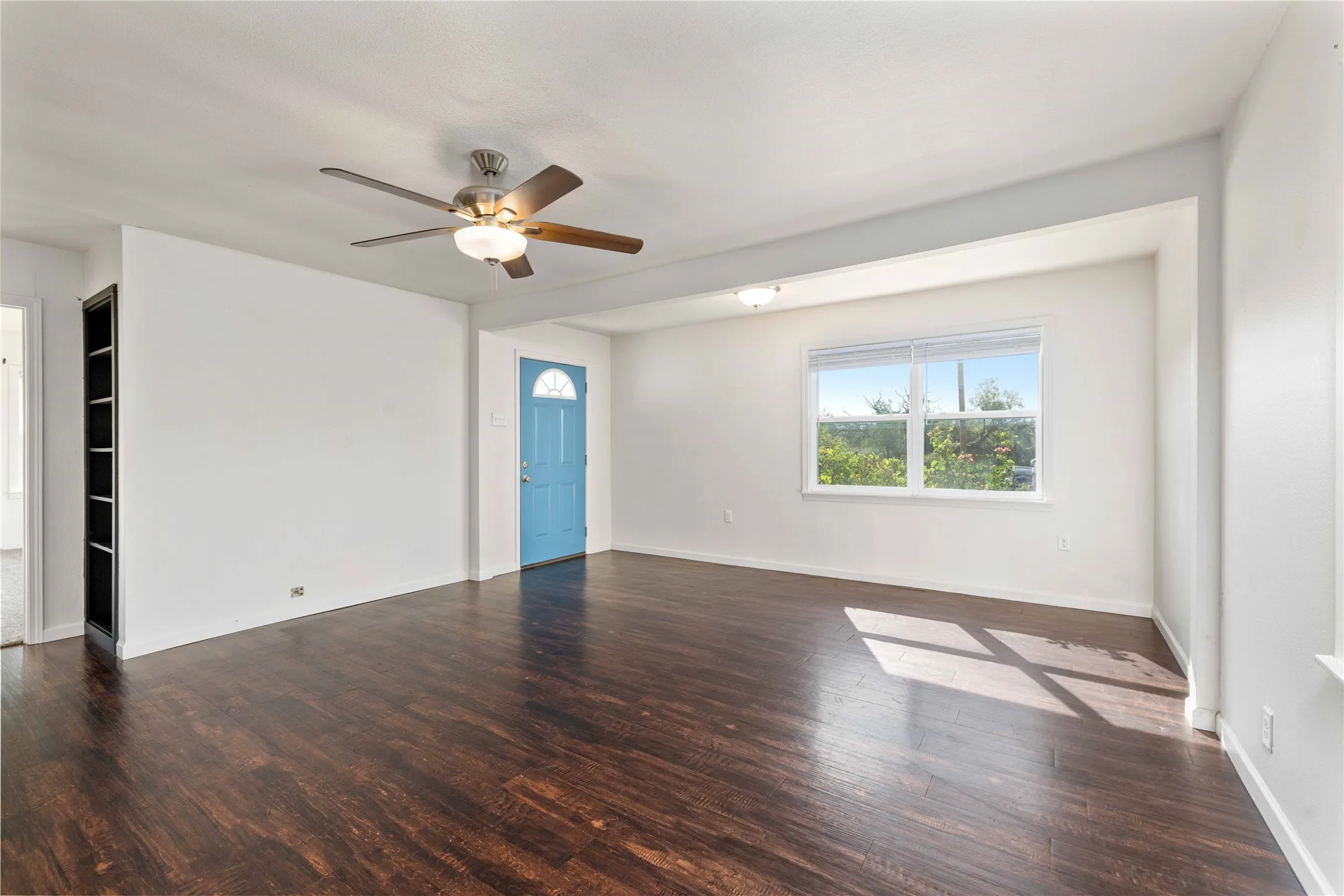 Single Family Residence For Rent in Brown County , 204 Northline Drive, Early, Texas 76802, 3 Bedroom, 2 Bathroom, Garage spaces, 1,288 Sqft, built in 0, mls#21361721, Real Estate Agent in Early, Homes For Rent in Brown county, Homes For Rent in Early, Realtor in Early Texas, Real Estate Brokerage Independent Realty Texas, Luminita Cordes Realtor