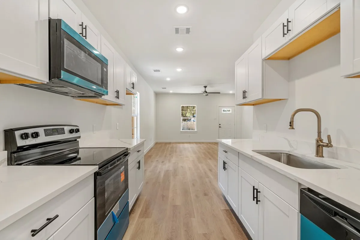 Single Family Residence For Sale in Henderson County , 108 Navajo Drive, Mabank, Texas 75156, 3 Bedroom, 2 Bathroom, Garage spaces, 1,100 Sqft, built in 2026, Price $192,000, mls#21361759, Real Estate Agent in Mabank, Homes For Sale in Henderson county, Homes For Sale in Mabank, Realtor in Mabank Texas, Real Estate Brokerage Independent Realty Texas, Luminita Cordes Realtor