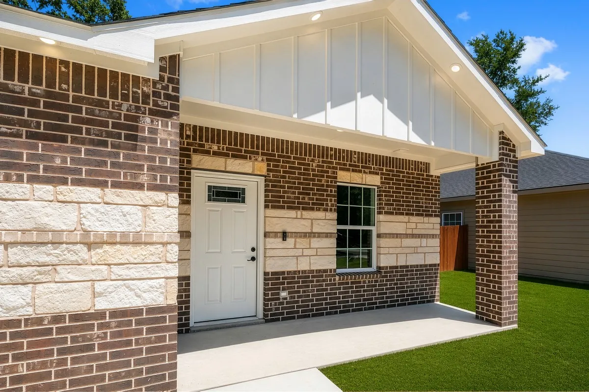 Single Family Residence For Sale in Henderson County , 108 Navajo Drive, Mabank, Texas 75156, 3 Bedroom, 2 Bathroom, Garage spaces, 1,100 Sqft, built in 2026, Price $192,000, mls#21361759, Real Estate Agent in Mabank, Homes For Sale in Henderson county, Homes For Sale in Mabank, Realtor in Mabank Texas, Real Estate Brokerage Independent Realty Texas, Luminita Cordes Realtor