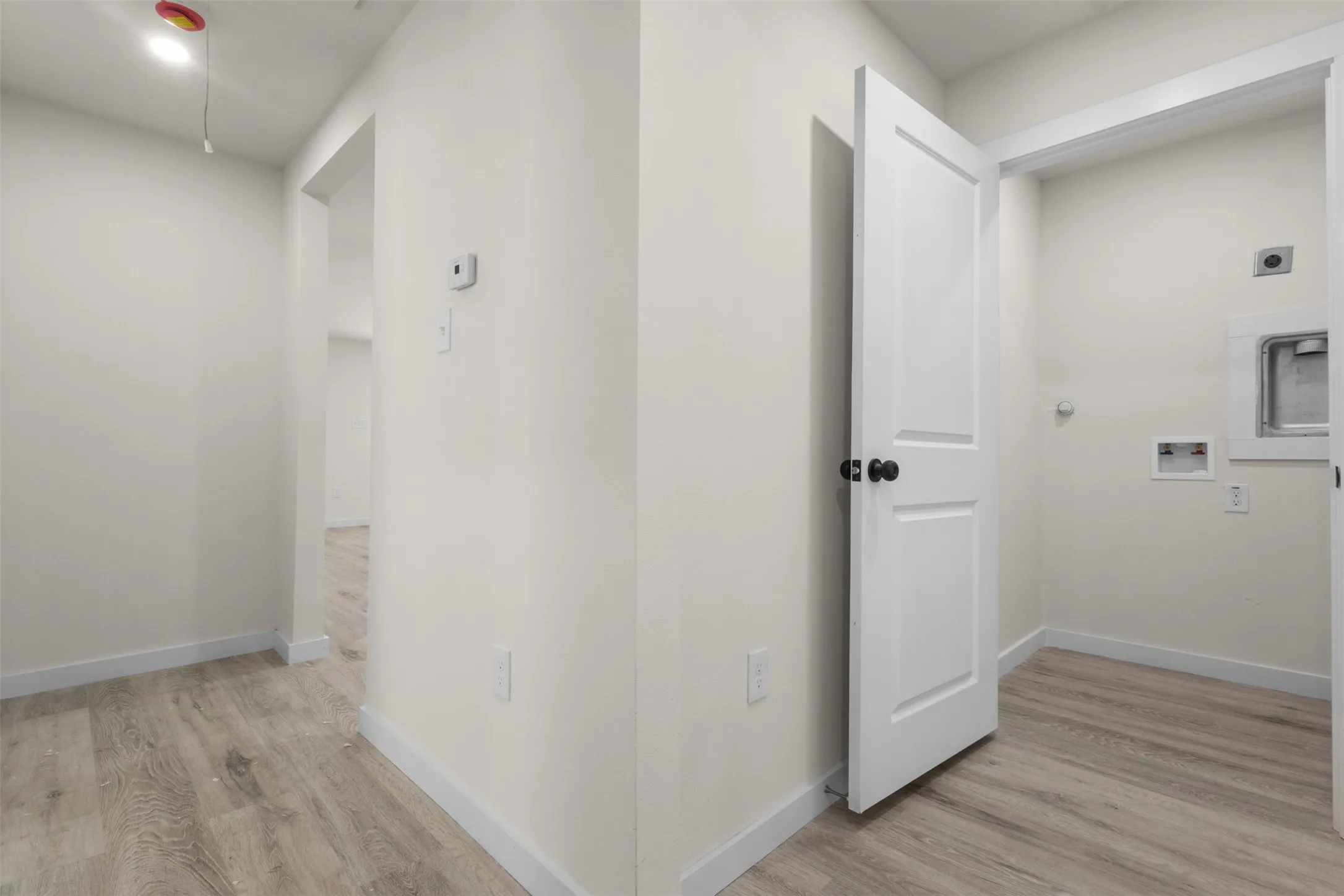 Single Family Residence For Sale in Dallas County , 106 Mount Shasta Street, Dallas, Texas 75211, 4 Bedroom, 2 Bathroom, Garage spaces, 1,662 Sqft, built in 1944, mls#21313117, Real Estate Agent in Dallas, Homes For Sale in Dallas county, Homes For Sale in Dallas, Realtor in Dallas Texas, Real Estate Brokerage Independent Realty Texas, Luminita Cordes Realtor
