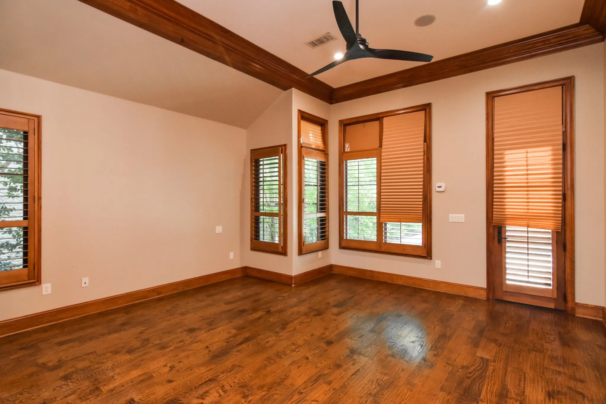 Single Family Residence For Rent in Collin County , 11845 Verona Court, Frisco, Texas 75035, 4 Bedroom, 4 Bathroom, 3 Garage spaces, 3,767 Sqft, built in 2010, mls#21359863, Real Estate Agent in Frisco, Homes For Rent in Collin county, Homes For Rent in Frisco, Realtor in Frisco Texas, Real Estate Brokerage Independent Realty Texas, Luminita Cordes Realtor