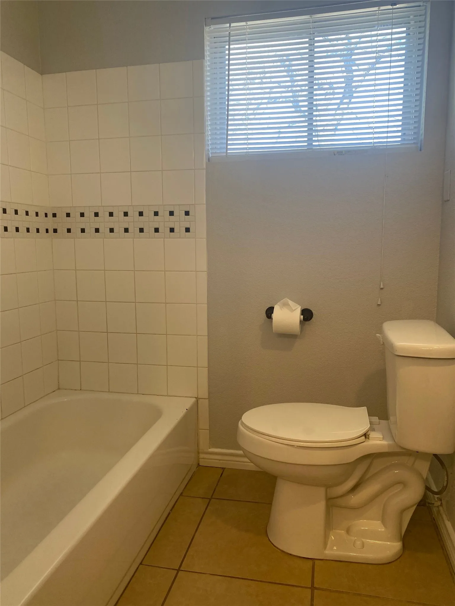 Single Family Residence For Rent in Parker County , 308 Case Street, Weatherford, Texas 76086, 3 Bedroom, 2 Bathroom, 2 Garage spaces, 1,242 Sqft, built in 1959, mls#21360781, Real Estate Agent in Weatherford, Homes For Rent in Parker county, Homes For Rent in Weatherford, Realtor in Weatherford Texas, Real Estate Brokerage Independent Realty Texas, Luminita Cordes Realtor