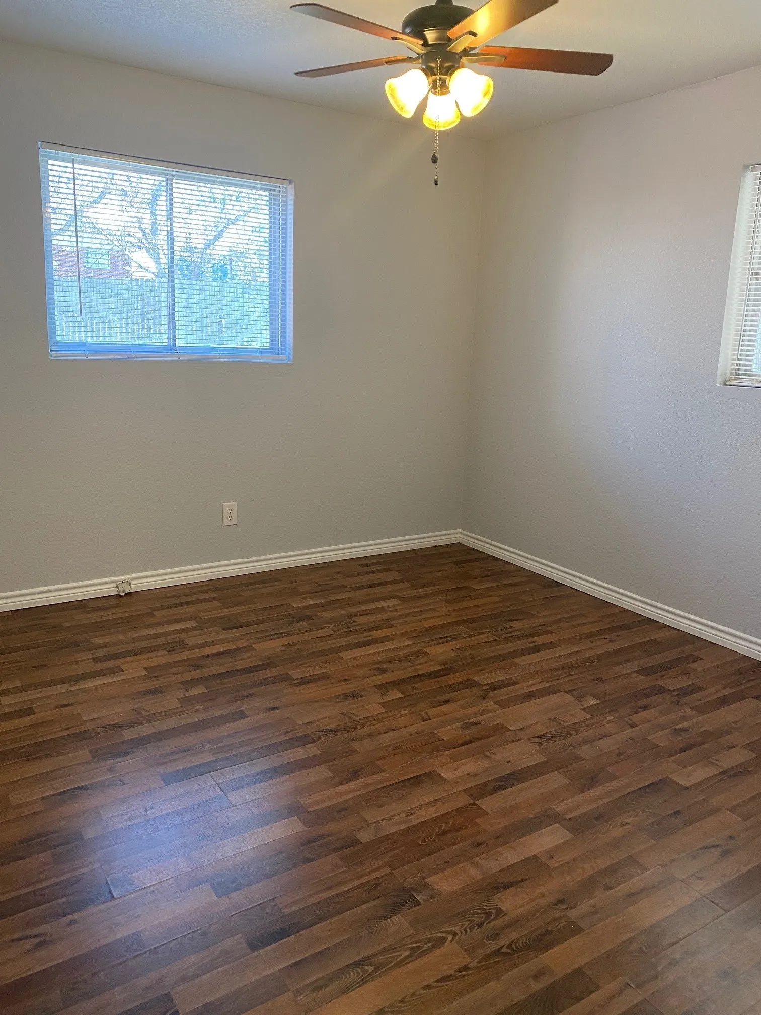 Single Family Residence For Rent in Parker County , 308 Case Street, Weatherford, Texas 76086, 3 Bedroom, 2 Bathroom, 2 Garage spaces, 1,242 Sqft, built in 1959, mls#21360781, Real Estate Agent in Weatherford, Homes For Rent in Parker county, Homes For Rent in Weatherford, Realtor in Weatherford Texas, Real Estate Brokerage Independent Realty Texas, Luminita Cordes Realtor