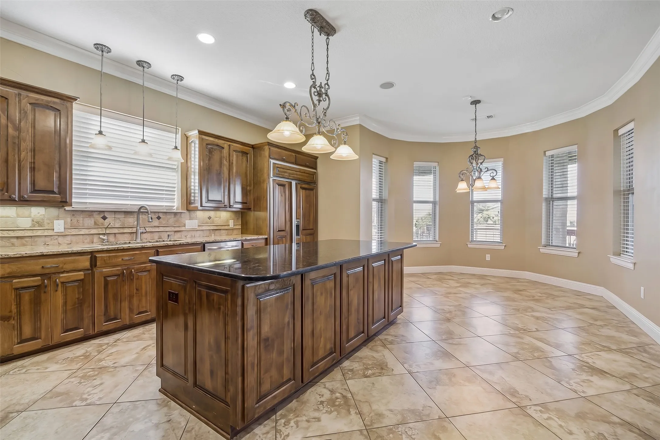 Single Family Residence For Sale in Wise County , 826 Cimmarron Bay Drive, Runaway Bay, Texas 76426, 4 Bedroom, 6 Bathroom, 2 Garage spaces, 8,078 Sqft, built in 2008, Price $2,249,500, mls#21352147, Real Estate Agent in Runaway Bay, Homes For Sale in Wise county, Homes For Sale in Runaway Bay, Realtor in Runaway Bay Texas, Real Estate Brokerage Independent Realty Texas, Luminita Cordes Realtor
