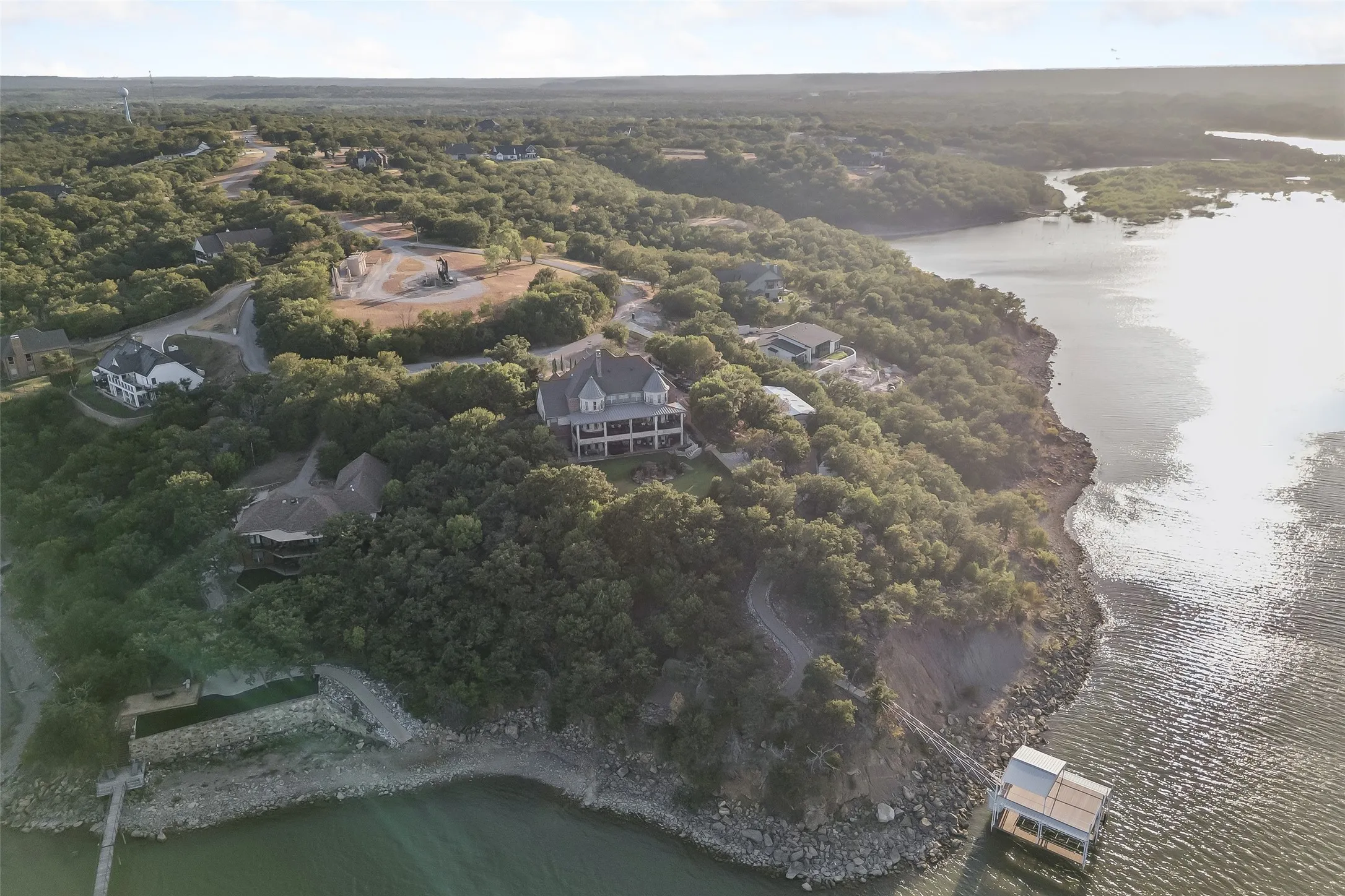 Single Family Residence For Sale in Wise County , 826 Cimmarron Bay Drive, Runaway Bay, Texas 76426, 4 Bedroom, 6 Bathroom, 2 Garage spaces, 8,078 Sqft, built in 2008, Price $2,249,500, mls#21352147, Real Estate Agent in Runaway Bay, Homes For Sale in Wise county, Homes For Sale in Runaway Bay, Realtor in Runaway Bay Texas, Real Estate Brokerage Independent Realty Texas, Luminita Cordes Realtor