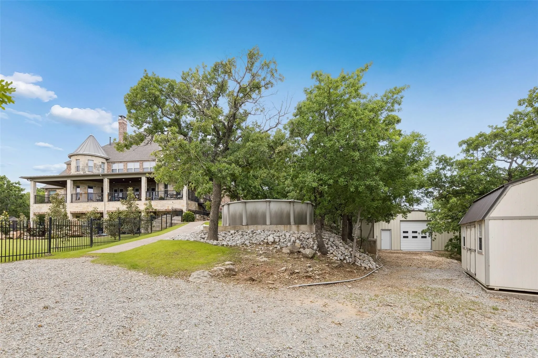 Single Family Residence For Sale in Wise County , 826 Cimmarron Bay Drive, Runaway Bay, Texas 76426, 4 Bedroom, 6 Bathroom, 2 Garage spaces, 8,078 Sqft, built in 2008, Price $2,249,500, mls#21352147, Real Estate Agent in Runaway Bay, Homes For Sale in Wise county, Homes For Sale in Runaway Bay, Realtor in Runaway Bay Texas, Real Estate Brokerage Independent Realty Texas, Luminita Cordes Realtor