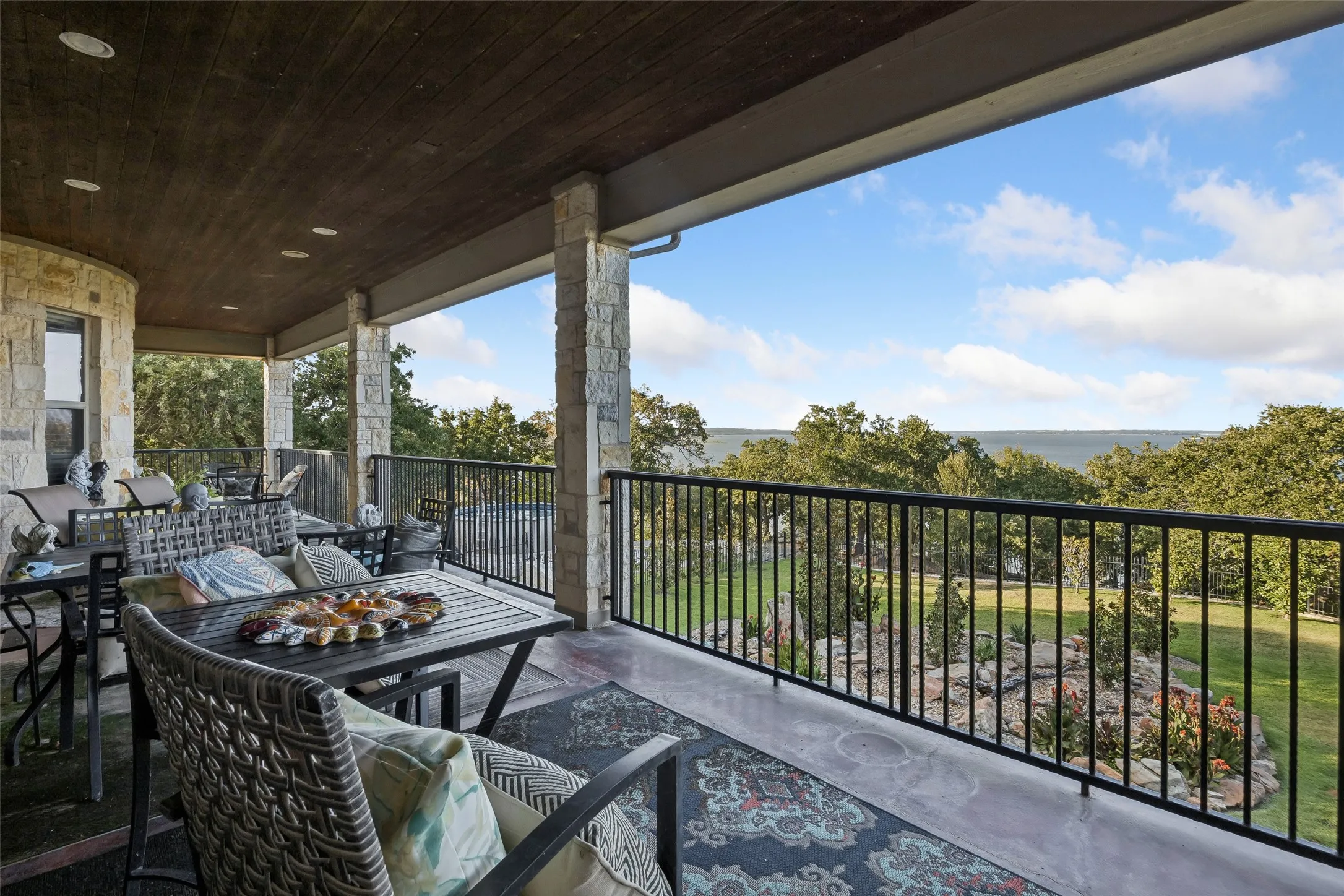 Single Family Residence For Sale in Wise County , 826 Cimmarron Bay Drive, Runaway Bay, Texas 76426, 4 Bedroom, 6 Bathroom, 2 Garage spaces, 8,078 Sqft, built in 2008, Price $2,249,500, mls#21352147, Real Estate Agent in Runaway Bay, Homes For Sale in Wise county, Homes For Sale in Runaway Bay, Realtor in Runaway Bay Texas, Real Estate Brokerage Independent Realty Texas, Luminita Cordes Realtor