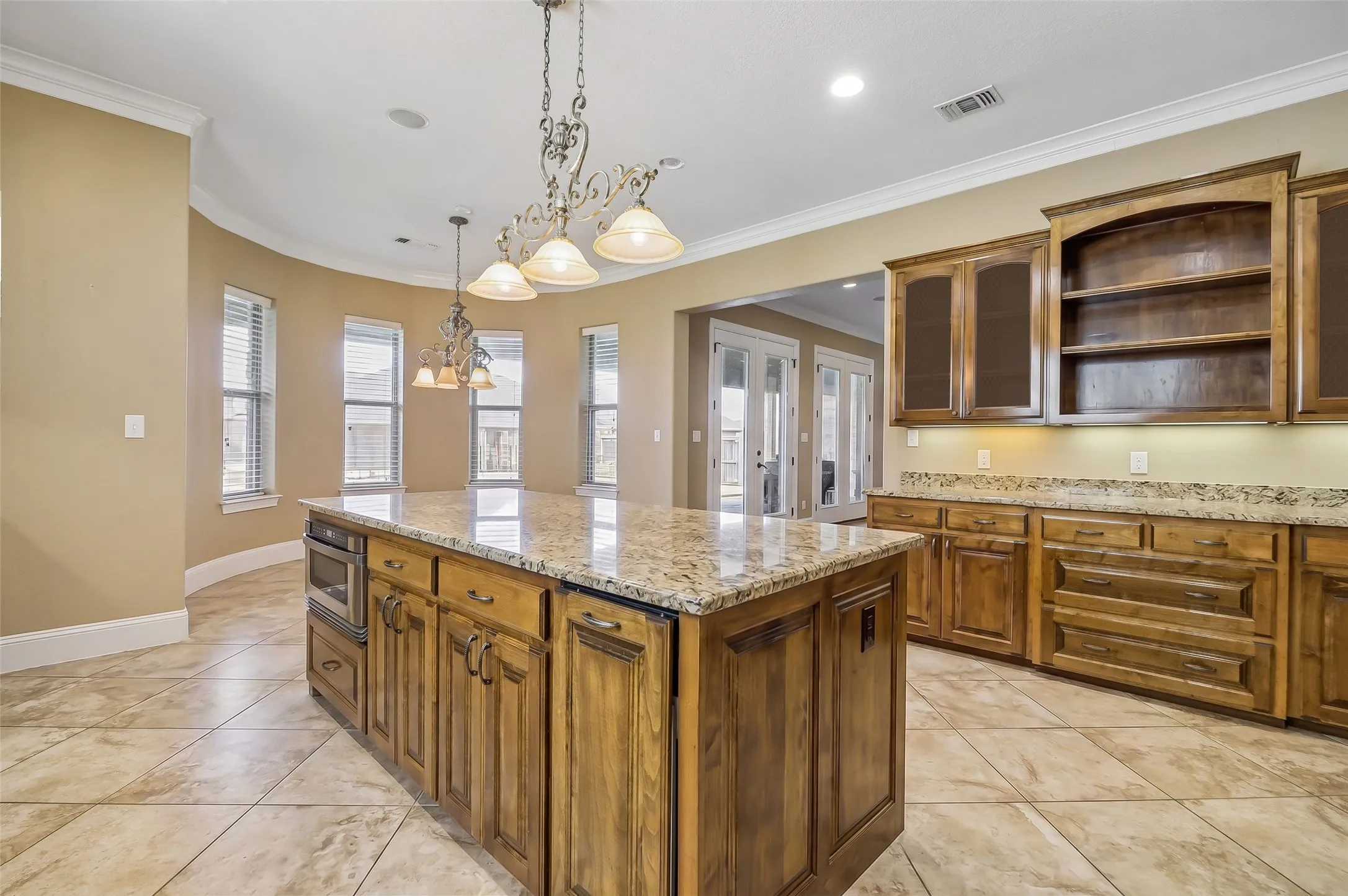 Single Family Residence For Sale in Wise County , 826 Cimmarron Bay Drive, Runaway Bay, Texas 76426, 4 Bedroom, 6 Bathroom, 2 Garage spaces, 8,078 Sqft, built in 2008, Price $2,249,500, mls#21352147, Real Estate Agent in Runaway Bay, Homes For Sale in Wise county, Homes For Sale in Runaway Bay, Realtor in Runaway Bay Texas, Real Estate Brokerage Independent Realty Texas, Luminita Cordes Realtor