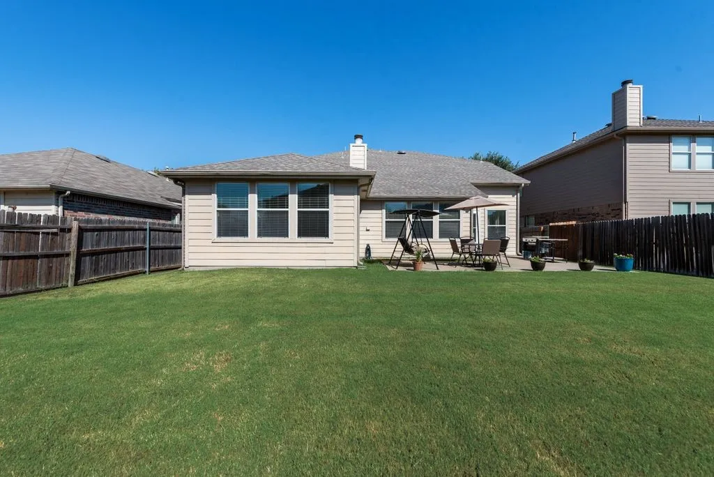 Single Family Residence For Sale in Tarrant County , 9208 Conestoga Drive, Fort Worth, Texas 76131, 4 Bedroom, 3 Bathroom, 2 Garage spaces, 2,620 Sqft, built in 2006, mls#21361650, Real Estate Agent in Fort Worth, Homes For Sale in Tarrant county, Homes For Sale in Fort Worth, Realtor in Fort Worth Texas, Real Estate Brokerage Independent Realty Texas, Luminita Cordes Realtor