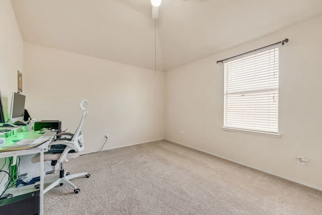Single Family Residence For Sale in Tarrant County , 9208 Conestoga Drive, Fort Worth, Texas 76131, 4 Bedroom, 3 Bathroom, 2 Garage spaces, 2,620 Sqft, built in 2006, mls#21361650, Real Estate Agent in Fort Worth, Homes For Sale in Tarrant county, Homes For Sale in Fort Worth, Realtor in Fort Worth Texas, Real Estate Brokerage Independent Realty Texas, Luminita Cordes Realtor