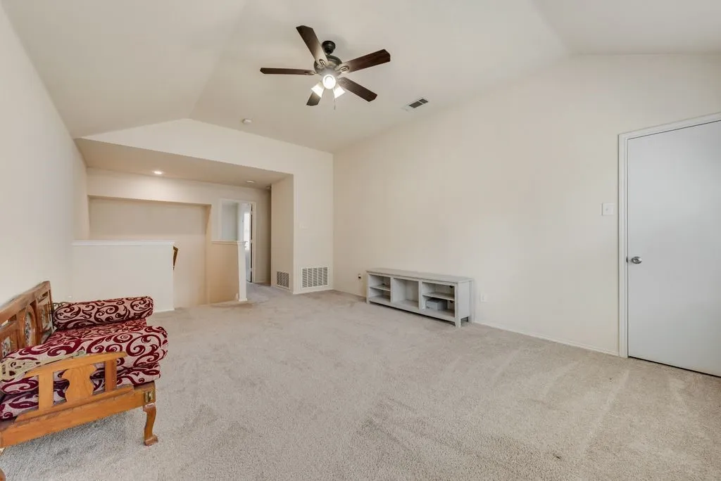 Single Family Residence For Sale in Tarrant County , 9208 Conestoga Drive, Fort Worth, Texas 76131, 4 Bedroom, 3 Bathroom, 2 Garage spaces, 2,620 Sqft, built in 2006, mls#21361650, Real Estate Agent in Fort Worth, Homes For Sale in Tarrant county, Homes For Sale in Fort Worth, Realtor in Fort Worth Texas, Real Estate Brokerage Independent Realty Texas, Luminita Cordes Realtor